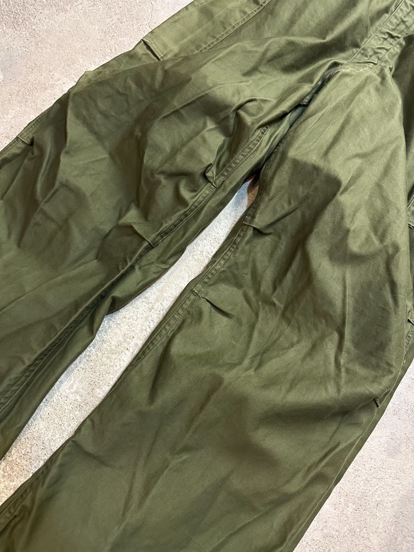 Vintage Vintage 50s US M51 Baggy Cargo Pants Size US 31 - 3 Thumbnail