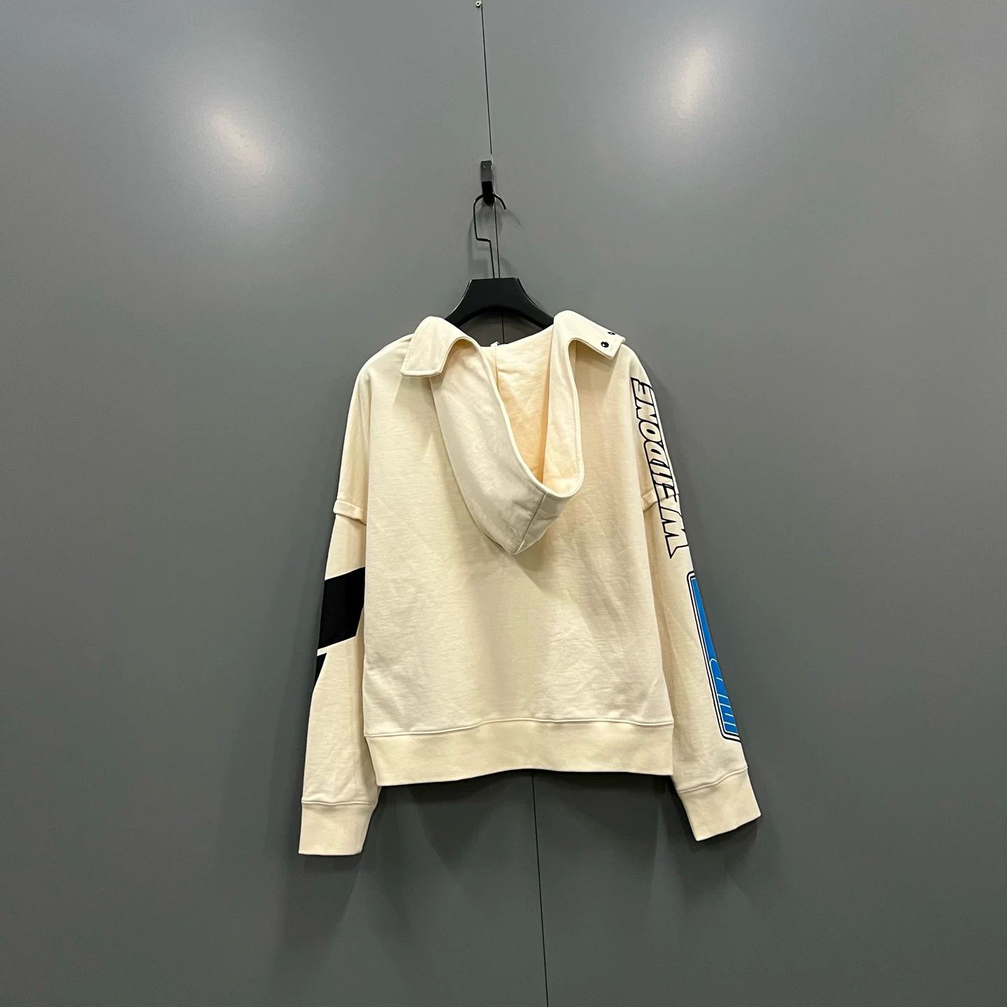 WE11DONE WE11DONE Beige Double Logo Patchwork Hoodie XS Size XS / US 0-2 / IT 36-38 - 2 Thumbnail