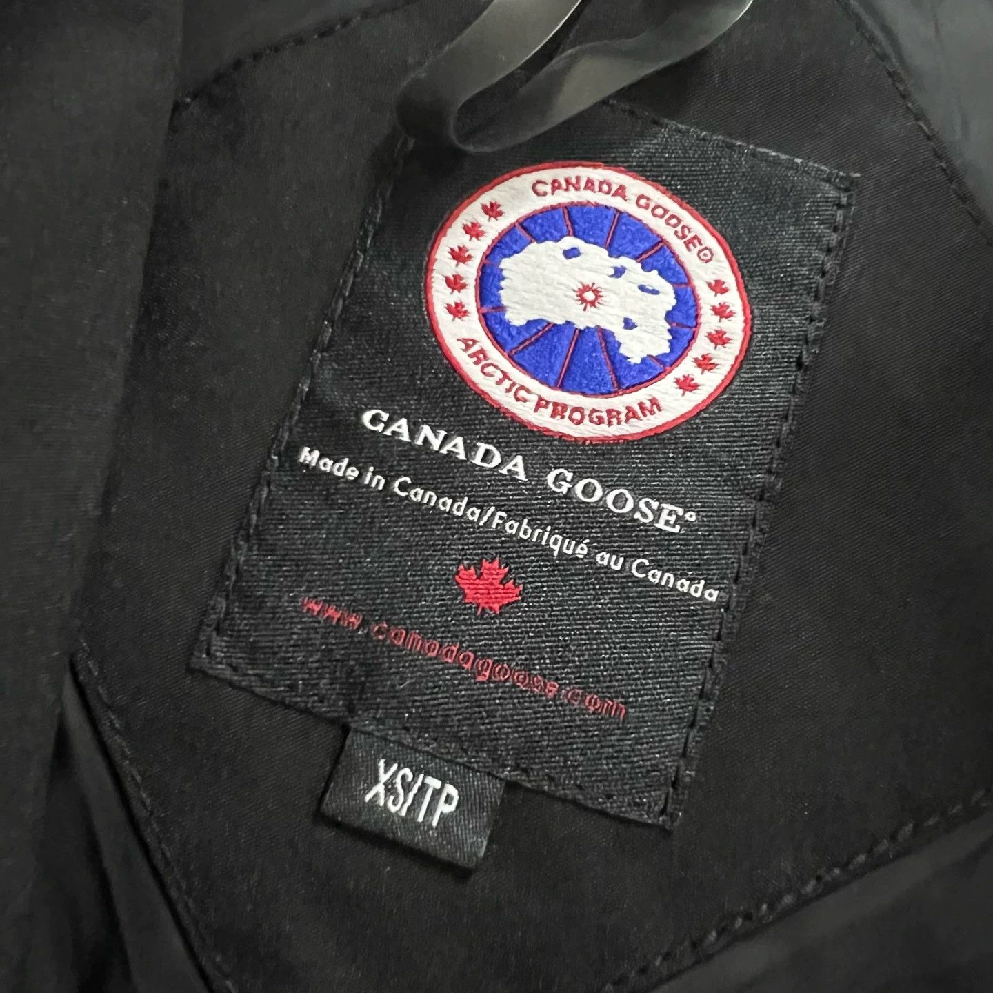 Canada Goose Canada Goose Quilted Hooded Down Jacket XS Size XS / US 0-2 / IT 36-38 - 4 Thumbnail