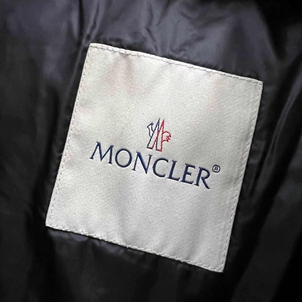 Moncler Moncler Deer Print Puffer Jacket Size XS / US 0-2 / IT 36-38 - 3 Thumbnail