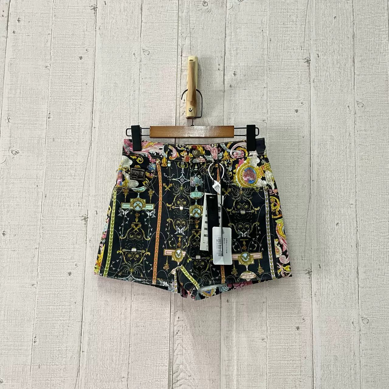 Versace VERSACE Floral Denim Shorts Size 27" / US 4 / IT 40 - 2 Thumbnail