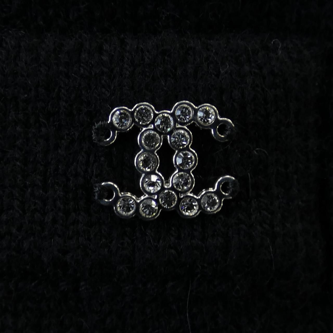 Chanel Chanel Chanel 100 Percent Cashmere Cardigan Textile Tops P72975K10512 DUTY FREE for USA Size ONE SIZE - 8 Thumbnail
