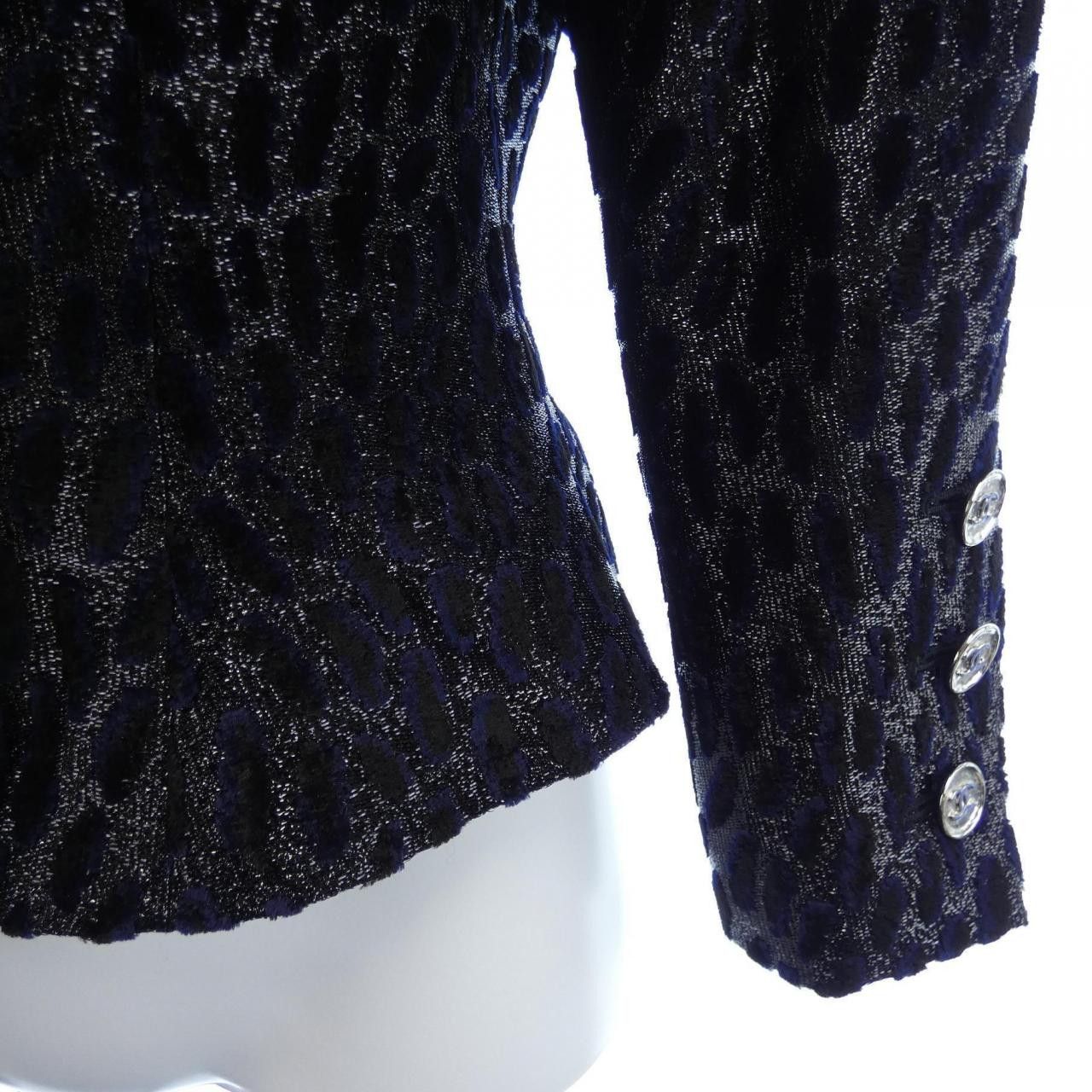 Chanel Chanel Chanel Collarless Jacket Textile Outerwear P75180V66865 DUTY FREE for USA Size ONE SIZE - 7 Thumbnail