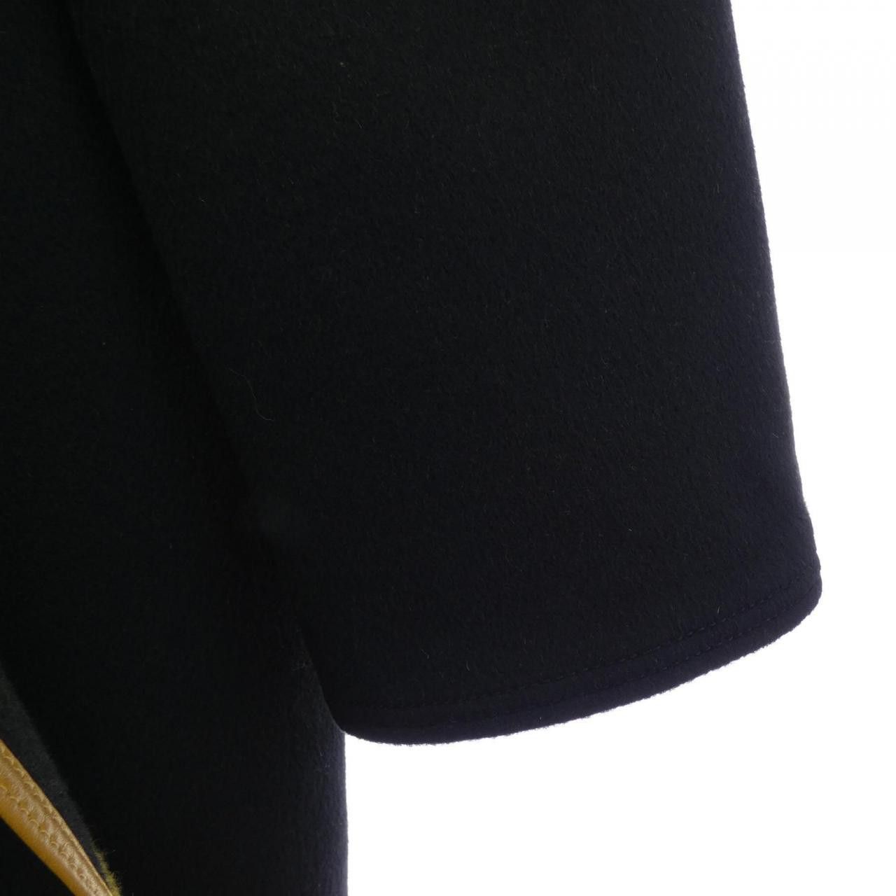 Louis Vuitton Louis Vuitton Louis Vuitton Wrap Coat Wool Coat Textile Outerwear FHCO43NUV DUTY FREE for USA Size ONE SIZE - 6 Thumbnail