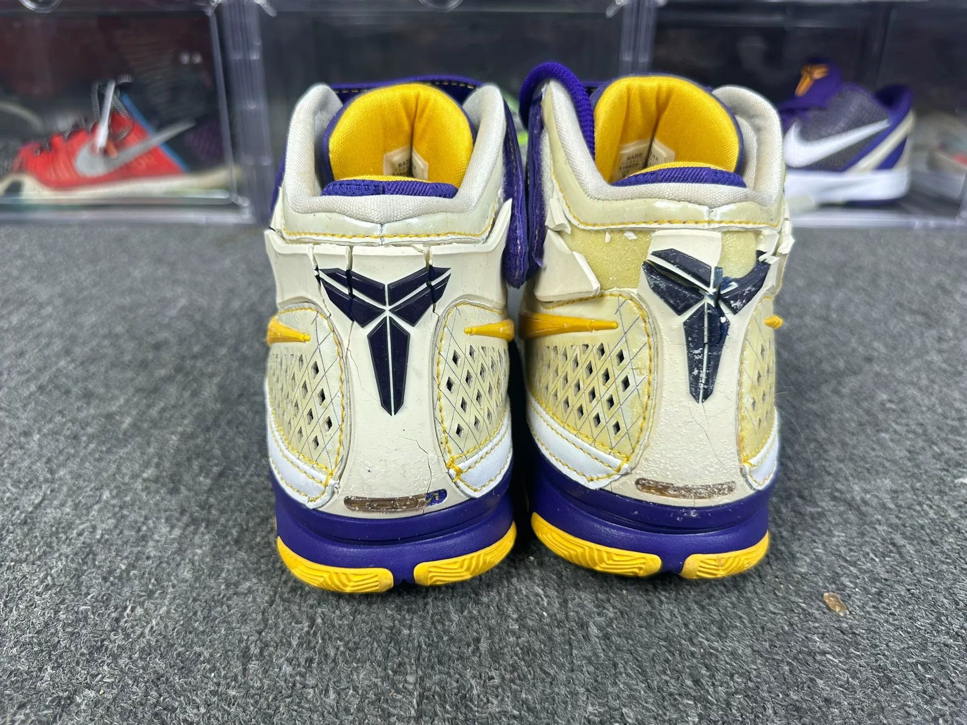 Nike Nike KOBE Purple Lowtop Sneakers 9 Men Size US 9 / EU 42 - 5 Thumbnail