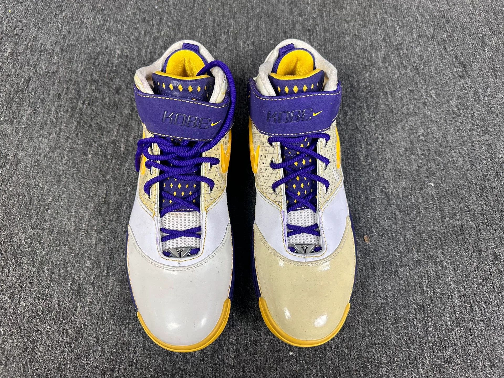 Nike Nike KOBE Purple Lowtop Sneakers 9 Men Size US 9 / EU 42 - 4 Thumbnail