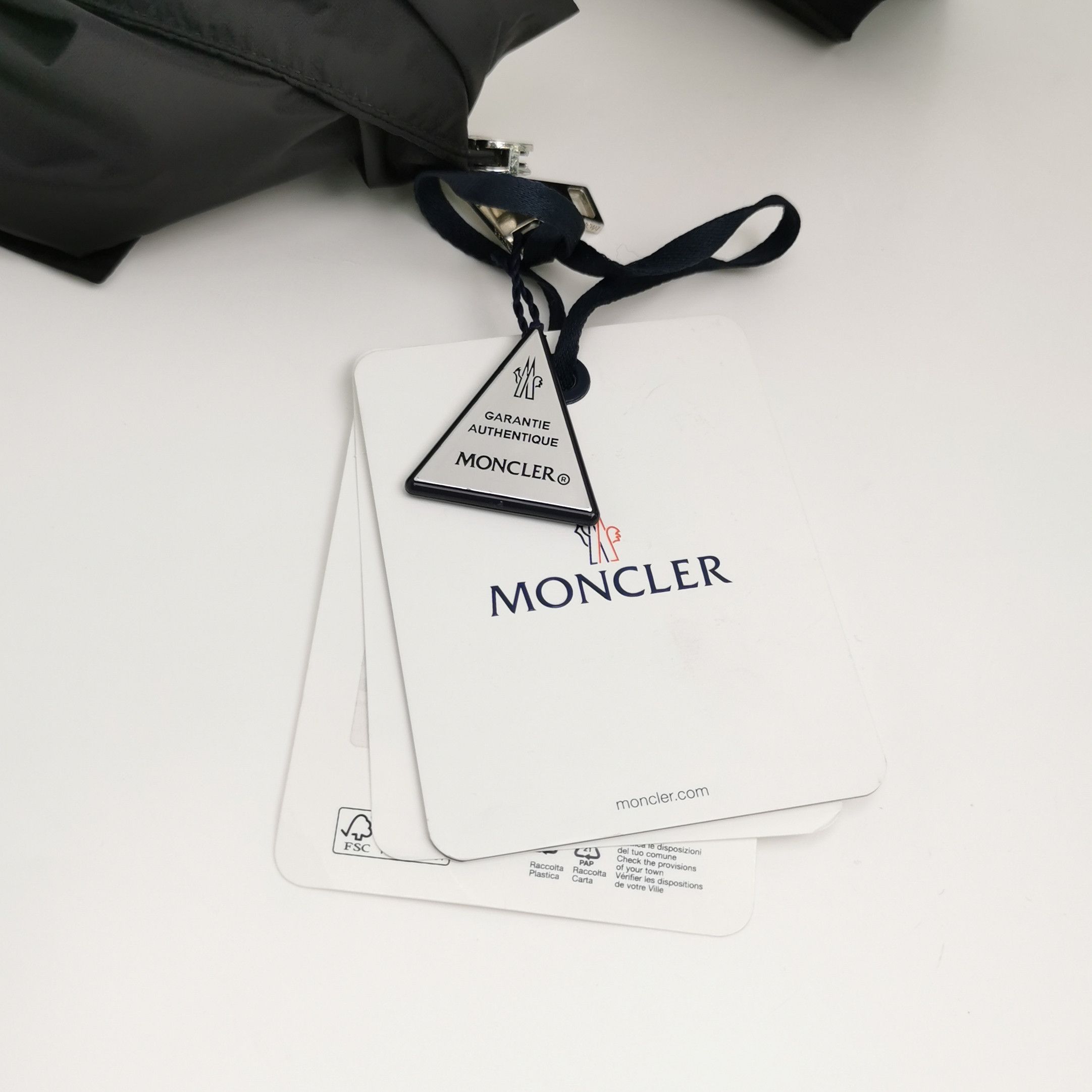 Moncler Moncler Logo Quilted Down Vest Size M Size XS / US 0-2 / IT 36-38 - 8 Thumbnail