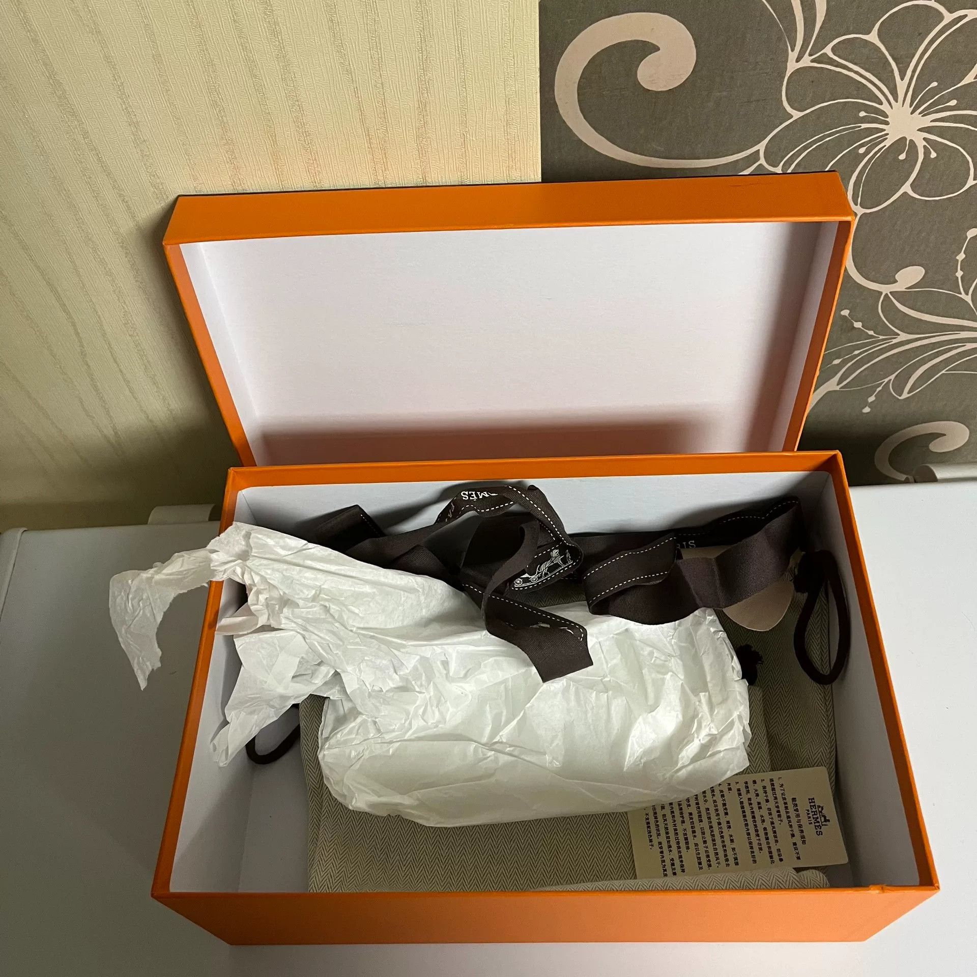 Hermes Hermes Beige Kelly Buckle Sneakers Size US 6 / IT 36 - 9 Thumbnail