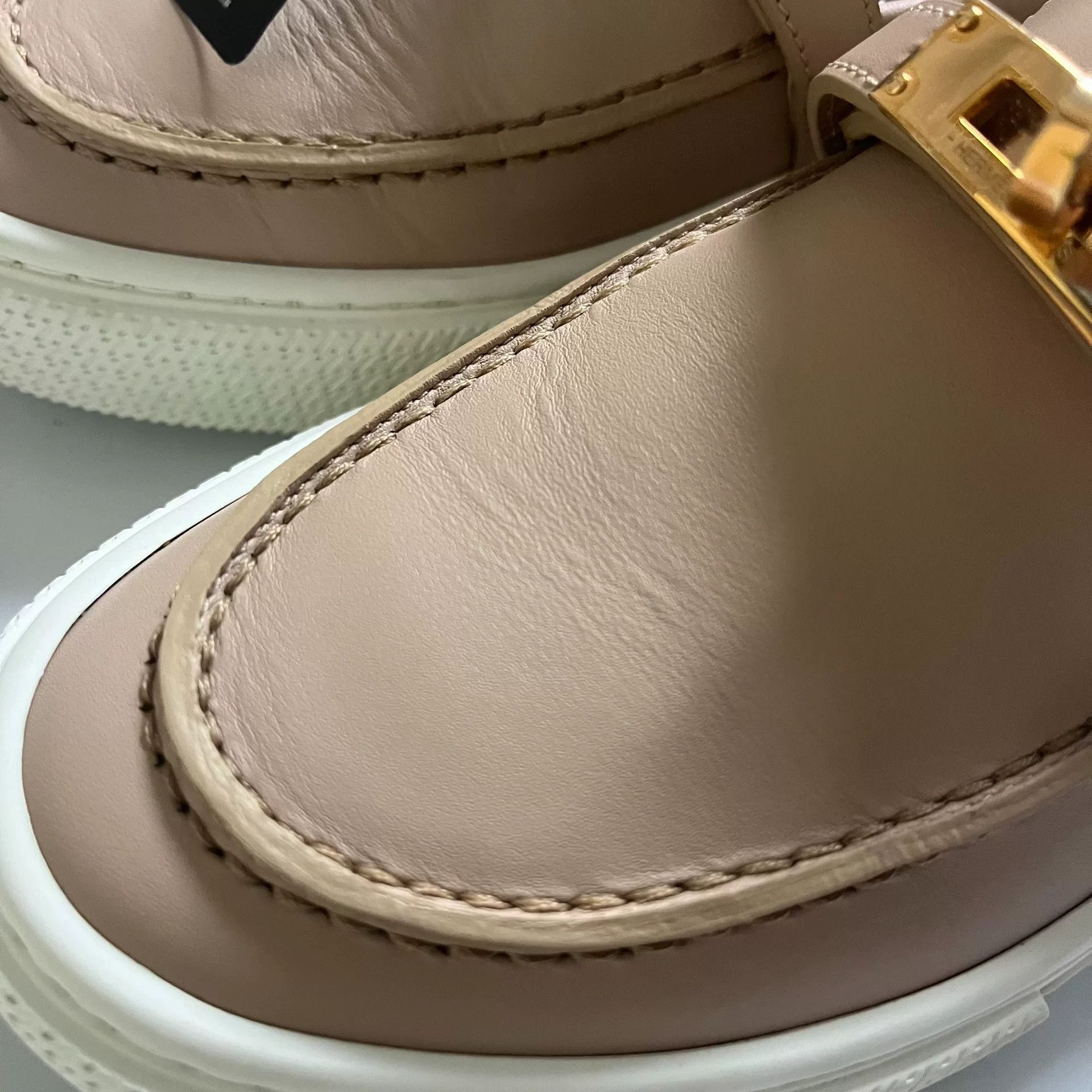 Hermes Hermes Beige Kelly Buckle Sneakers Size US 6 / IT 36 - 6 Thumbnail