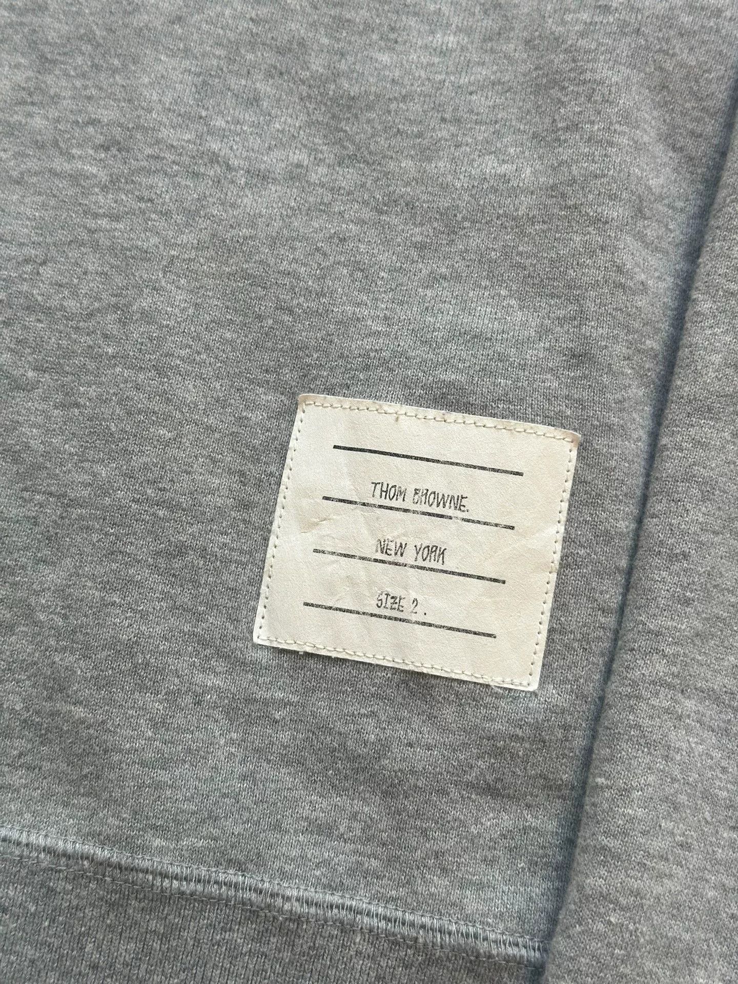 Thom Browne Thom Browne Gray Four-Stripe Sweatshirt Size US M / EU 48-50 / 2 - 2 Thumbnail