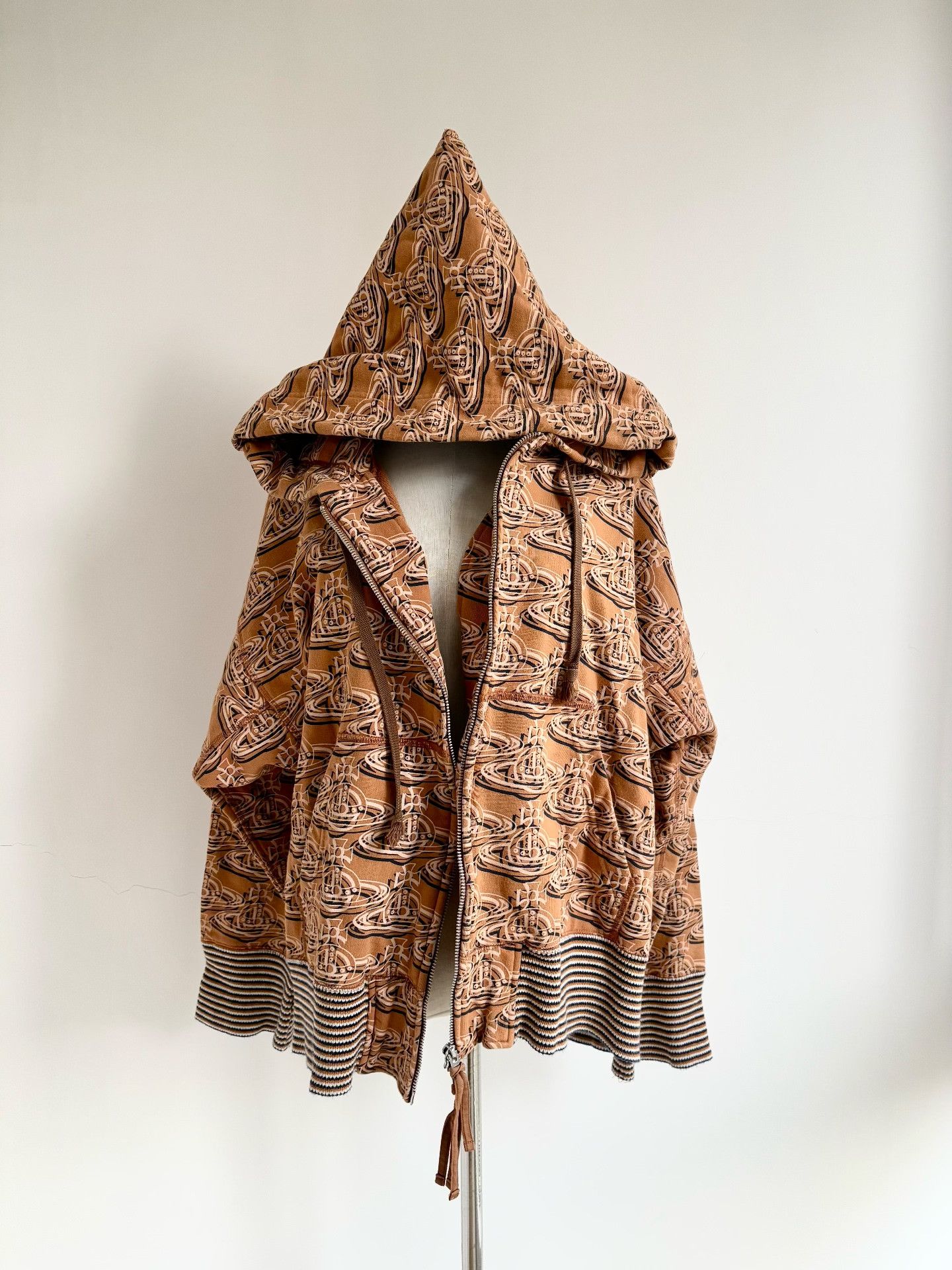 Vivienne Westwood Vivienne Westwood Vintage Yellow Saturn Coat Size M / US 6-8 / IT 42-44 - 3 Thumbnail