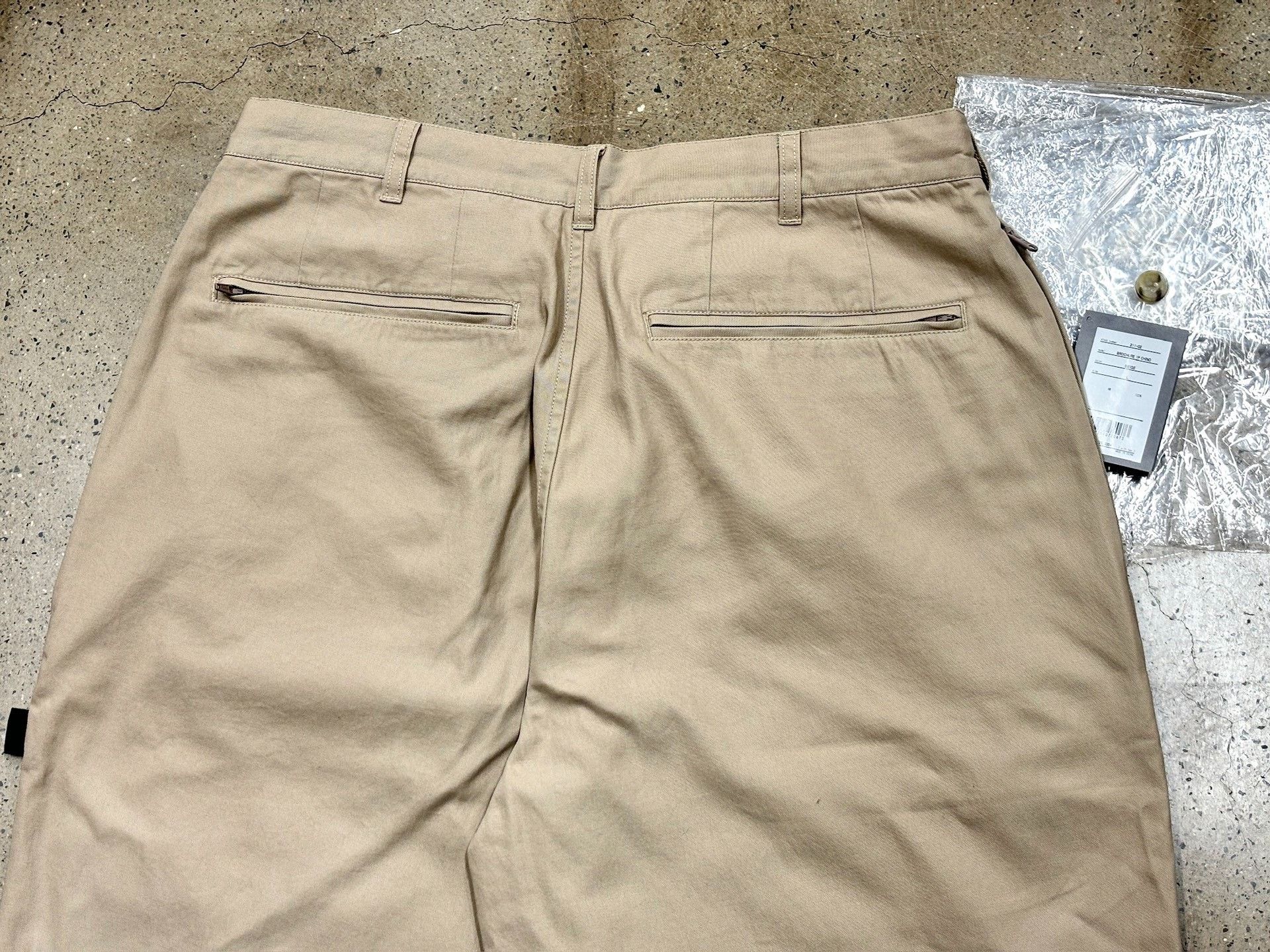 Other Loose Fit Beige Chino Pants Size US 26 / EU 42 - 8 Thumbnail