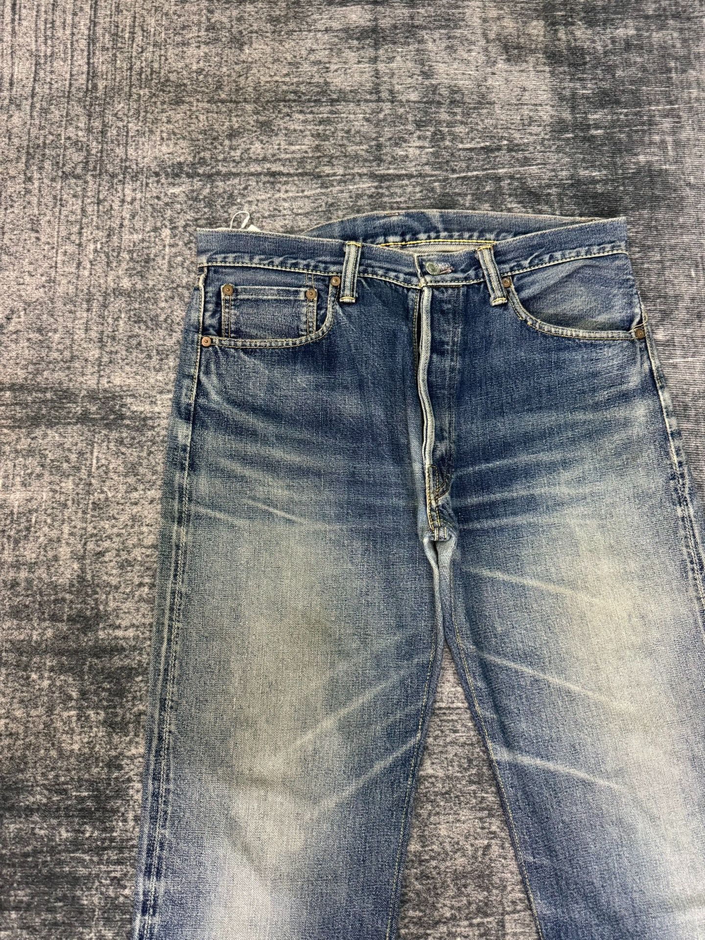 Vintage Vintage 90s Washed Blue Jeans Size US 31 - 3 Thumbnail