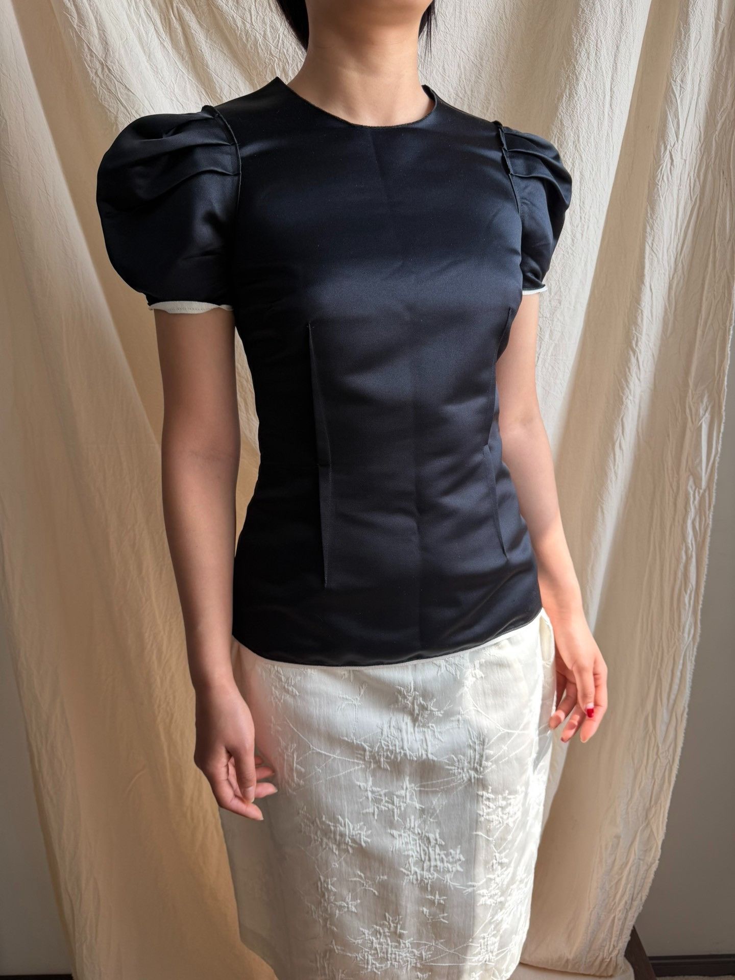 Dolce & Gabbana D&G Satin Puff Sleeve Fitted Top Size M / US 6-8 / IT 42-44 - 6 Thumbnail