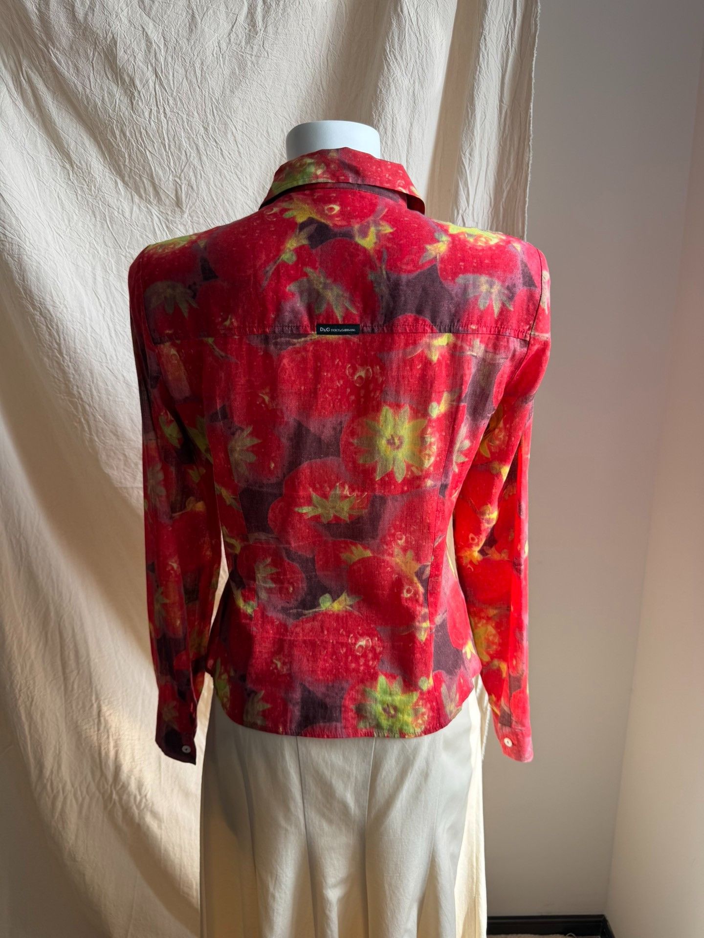 Dolce & Gabbana D&G Italian Strawberry Print Shirt Size M / US 6-8 / IT 42-44 - 6 Thumbnail