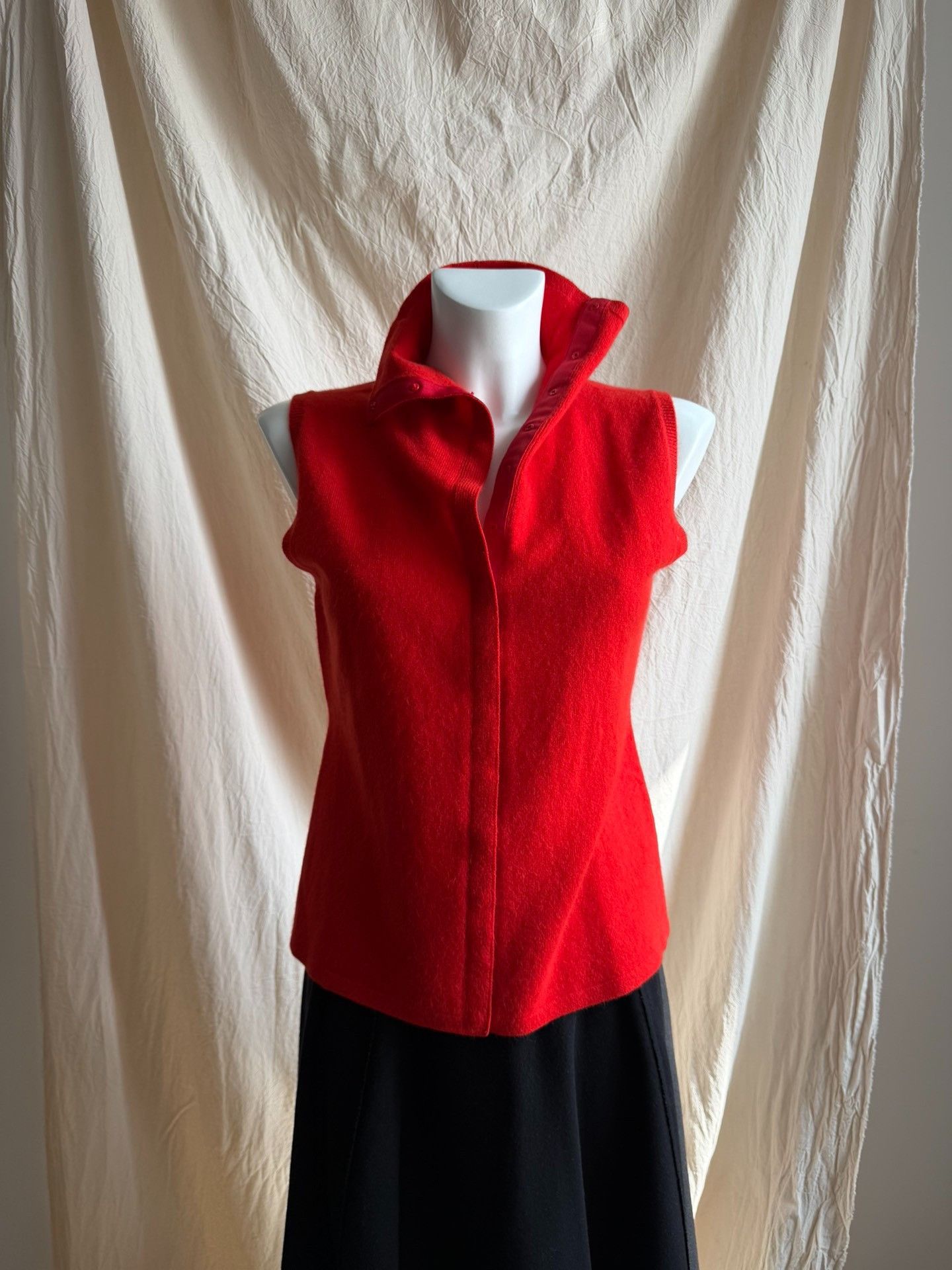 Hiroko Koshino Homme HIROKOBIS Red Wool Knit Turtleneck Vest Size M / US 6-8 / IT 42-44 - 3 Thumbnail
