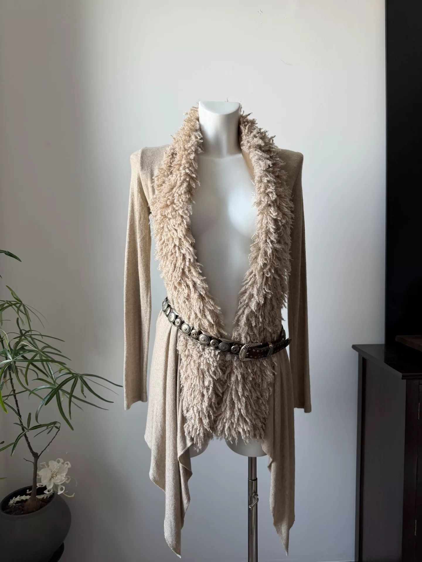 Other Vintage Wool Cardigan w/ Curly Fur Collar Size M / US 6-8 / IT 42-44 - 2 Thumbnail