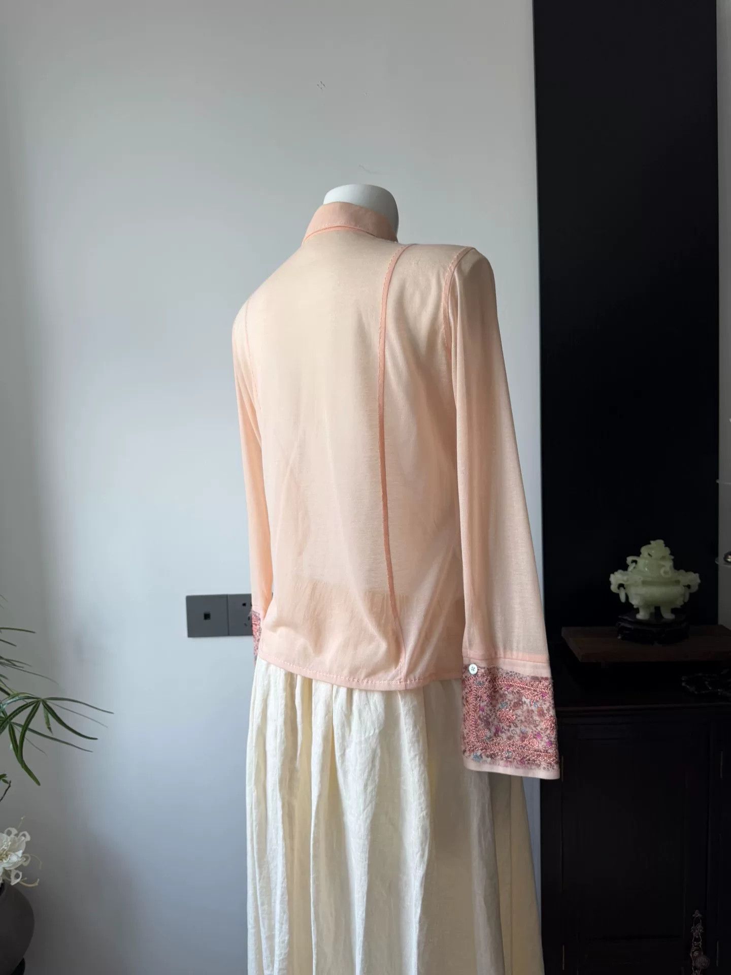 Ermanno Scervino Ermanno Scervino Pink Embroidered Floral Shirt Size M / US 6-8 / IT 42-44 - 6 Thumbnail