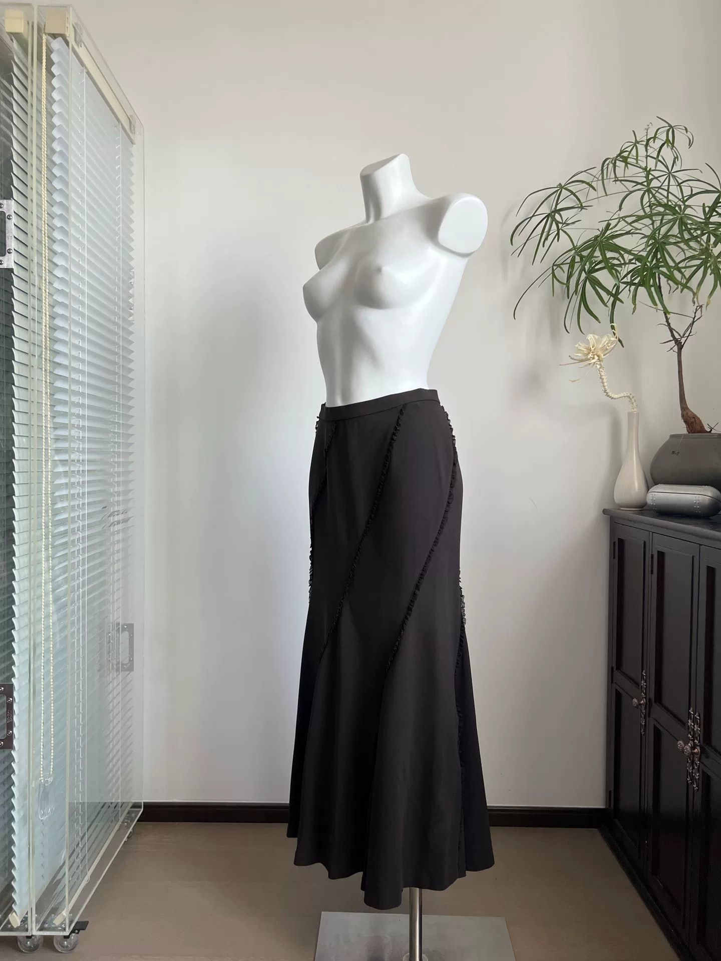 Other Vintage Diagonal Cut Fishtail Dress Size 30" / US 8 / IT 44 - 2 Thumbnail
