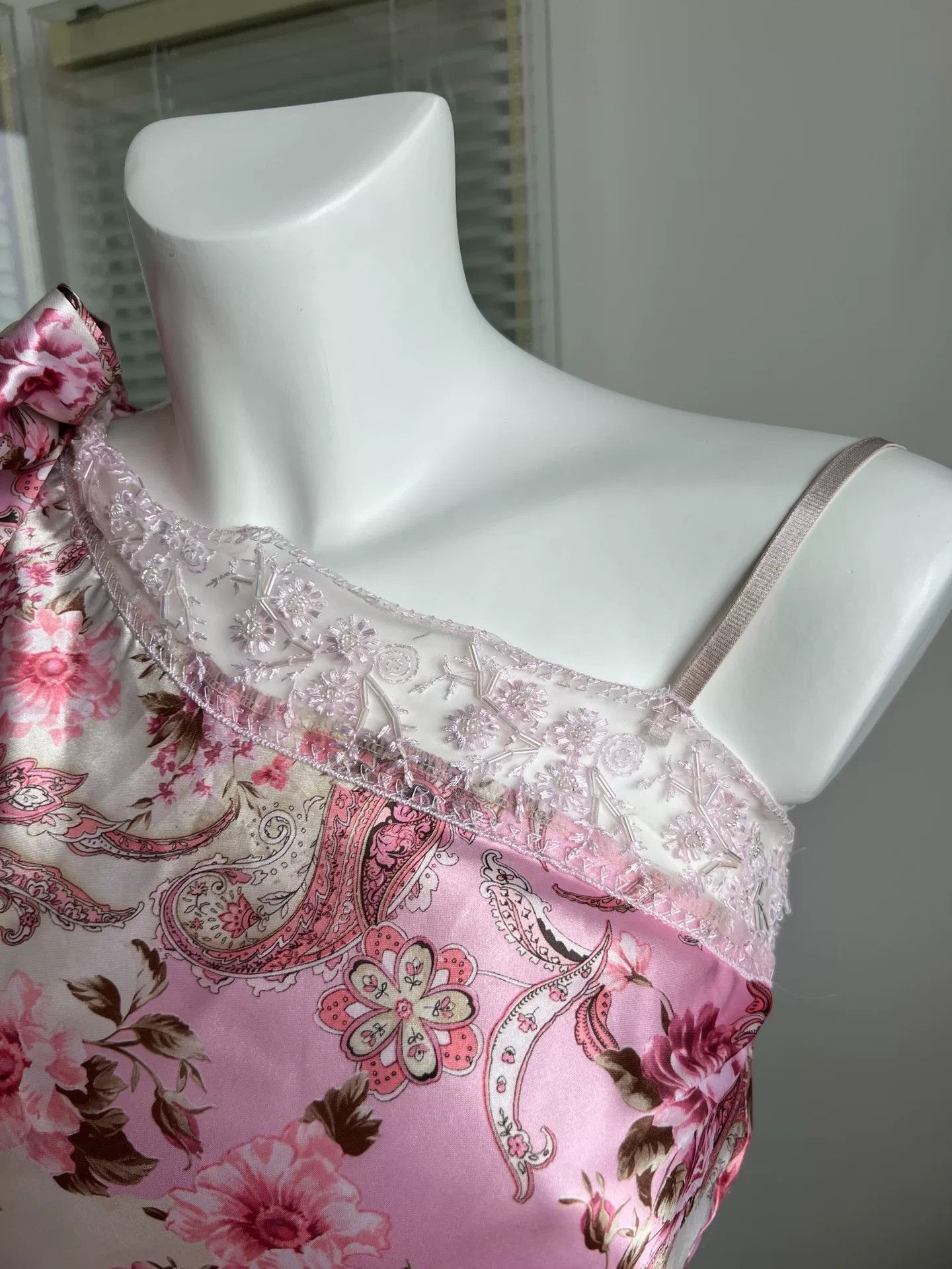 Other Pink Beaded Satin Floral Camisole Top Size S / US 4 / IT 40 - 7 Thumbnail