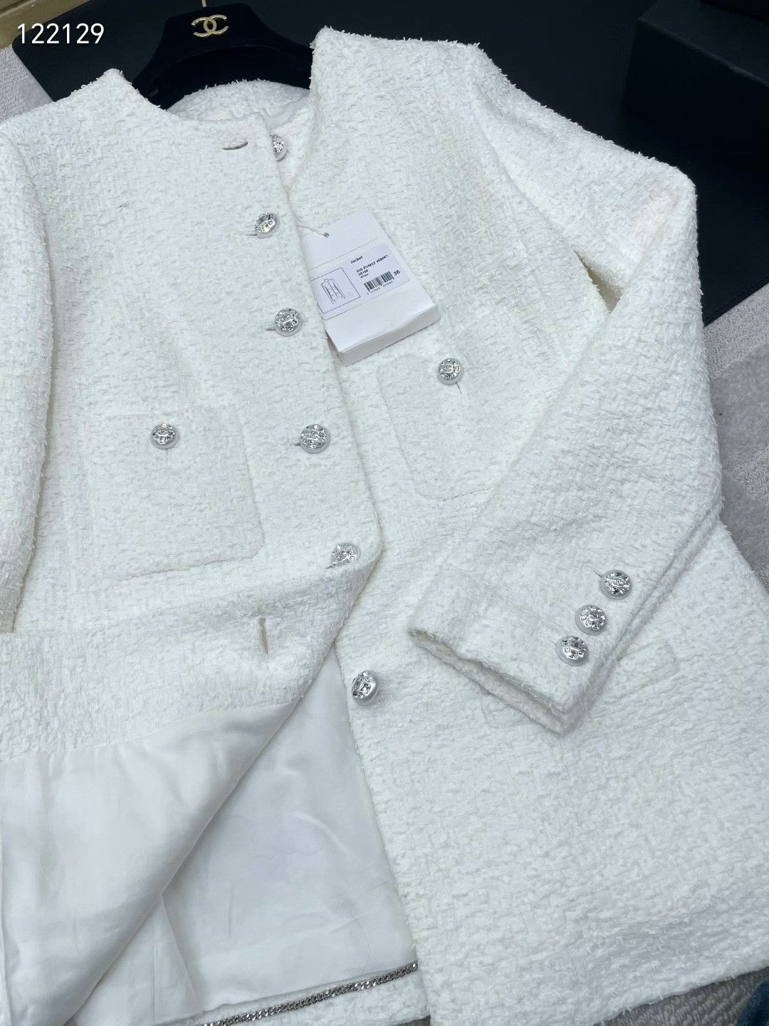 Chanel Chanel 23S Diamond Button Coat Size M / US 6-8 / IT 42-44 - 5 Thumbnail