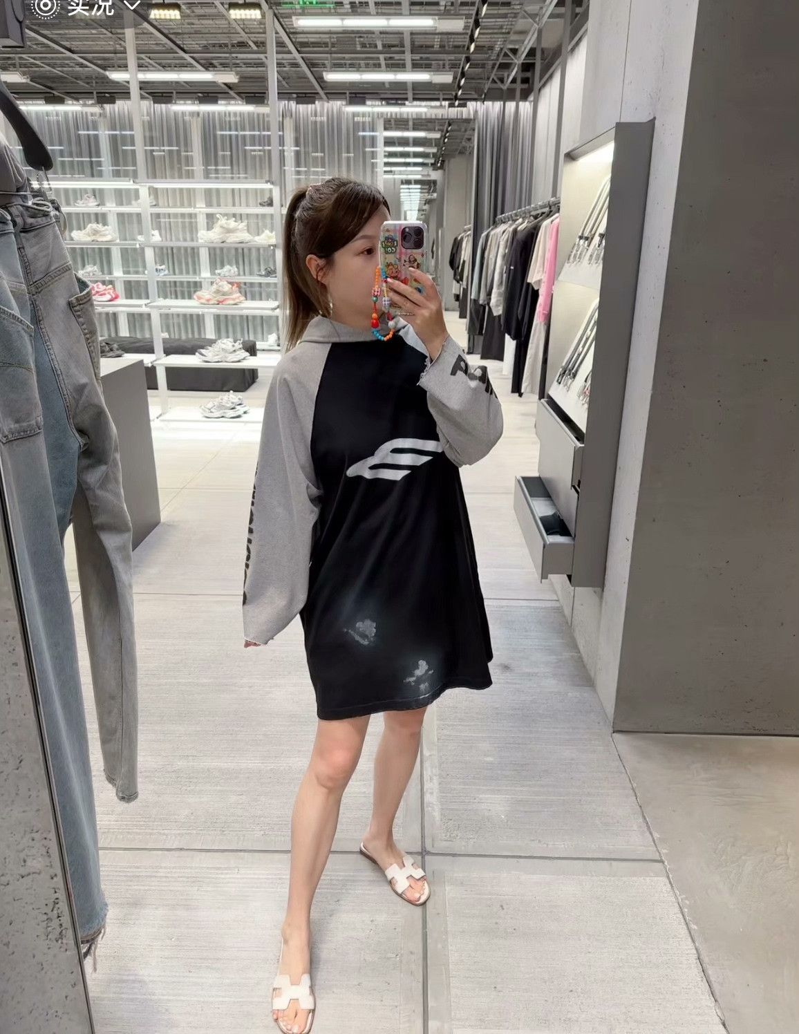 Balenciaga Balenciaga Letter Sleeve Hooded Loose T-shirt Size M / US 6-8 / IT 42-44 - 7 Thumbnail
