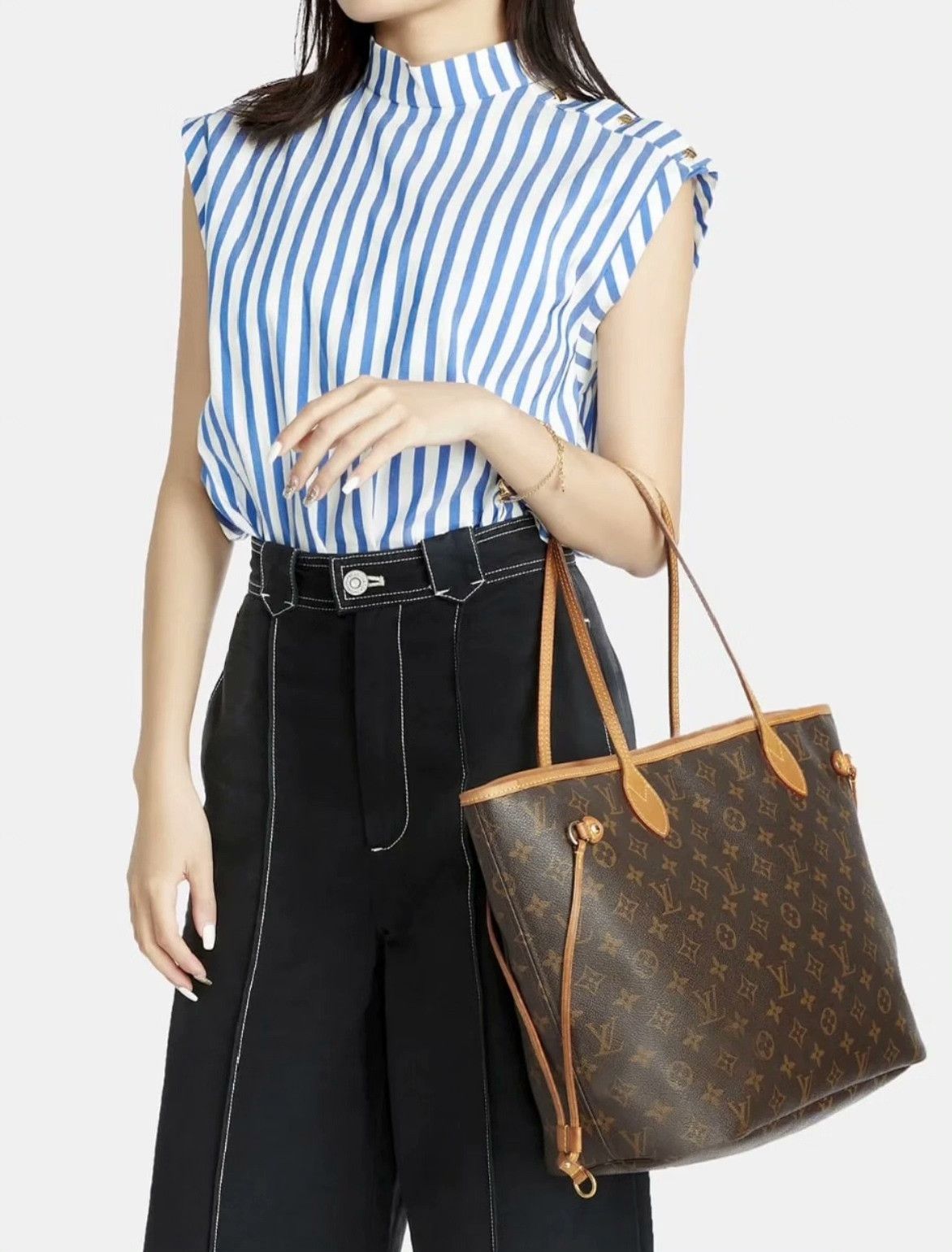 Louis Vuitton LV Blue White Stripe Sleeveless Top Size M / US 6-8 / IT 42-44 - 9 Thumbnail