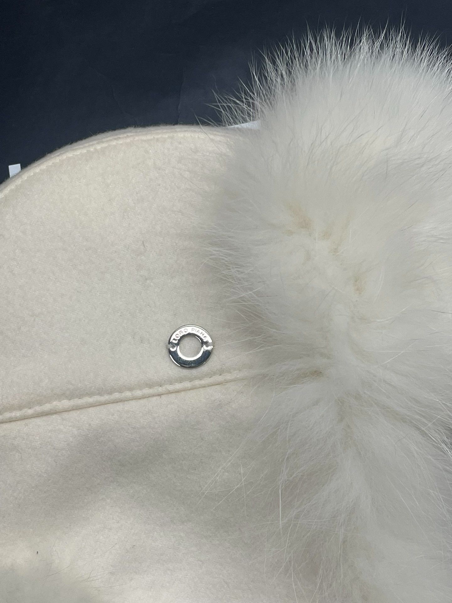Loro Piana Loro Piana White Cashmere Fox Fur Hat Size ONE SIZE - 2 Thumbnail