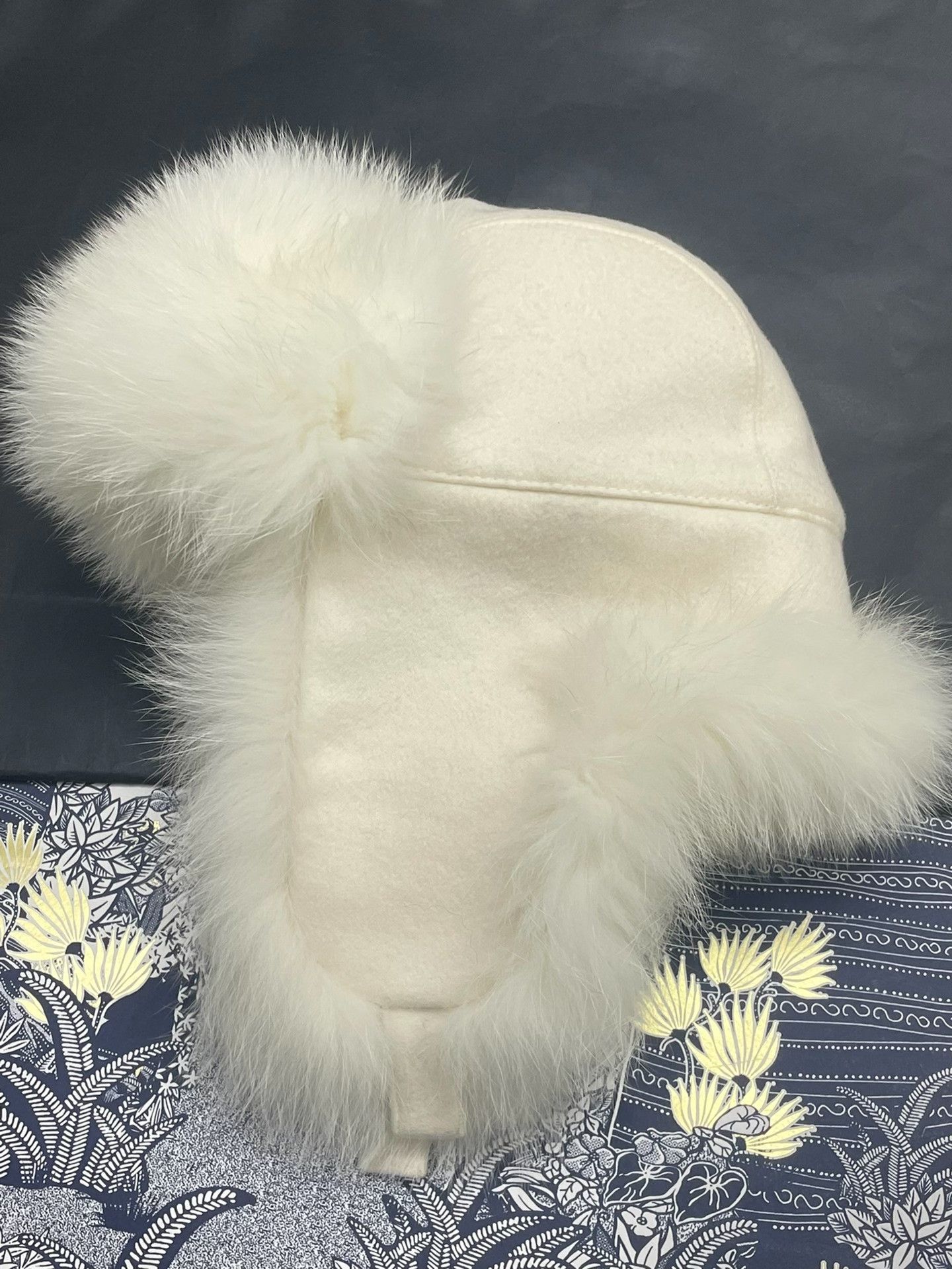 Loro Piana Loro Piana White Cashmere Fox Fur Hat Size ONE SIZE - 3 Thumbnail
