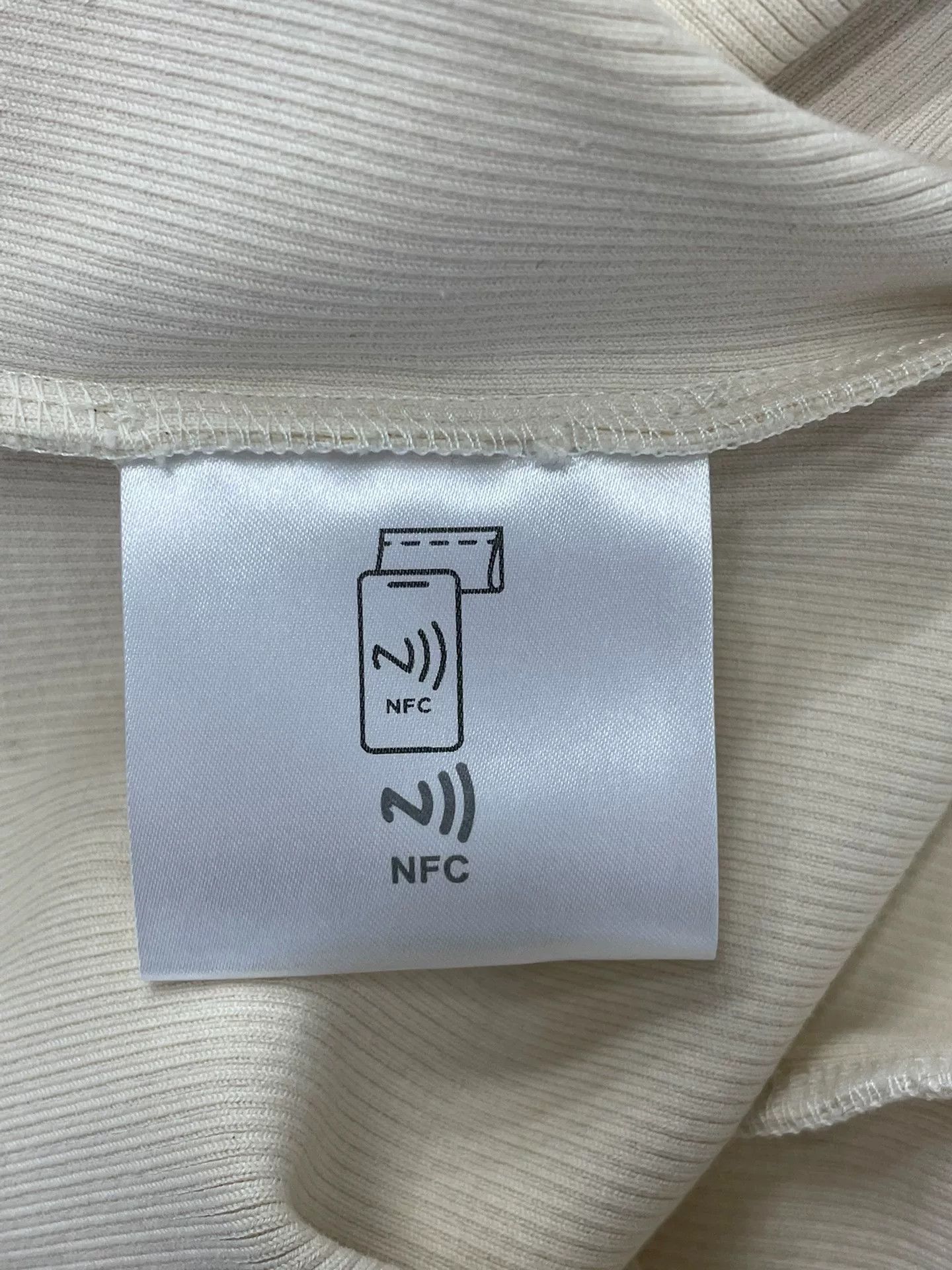 Miu Miu MiuMiu Beige Diamond Logo Knit Vest Size M / US 6-8 / IT 42-44 - 5 Thumbnail