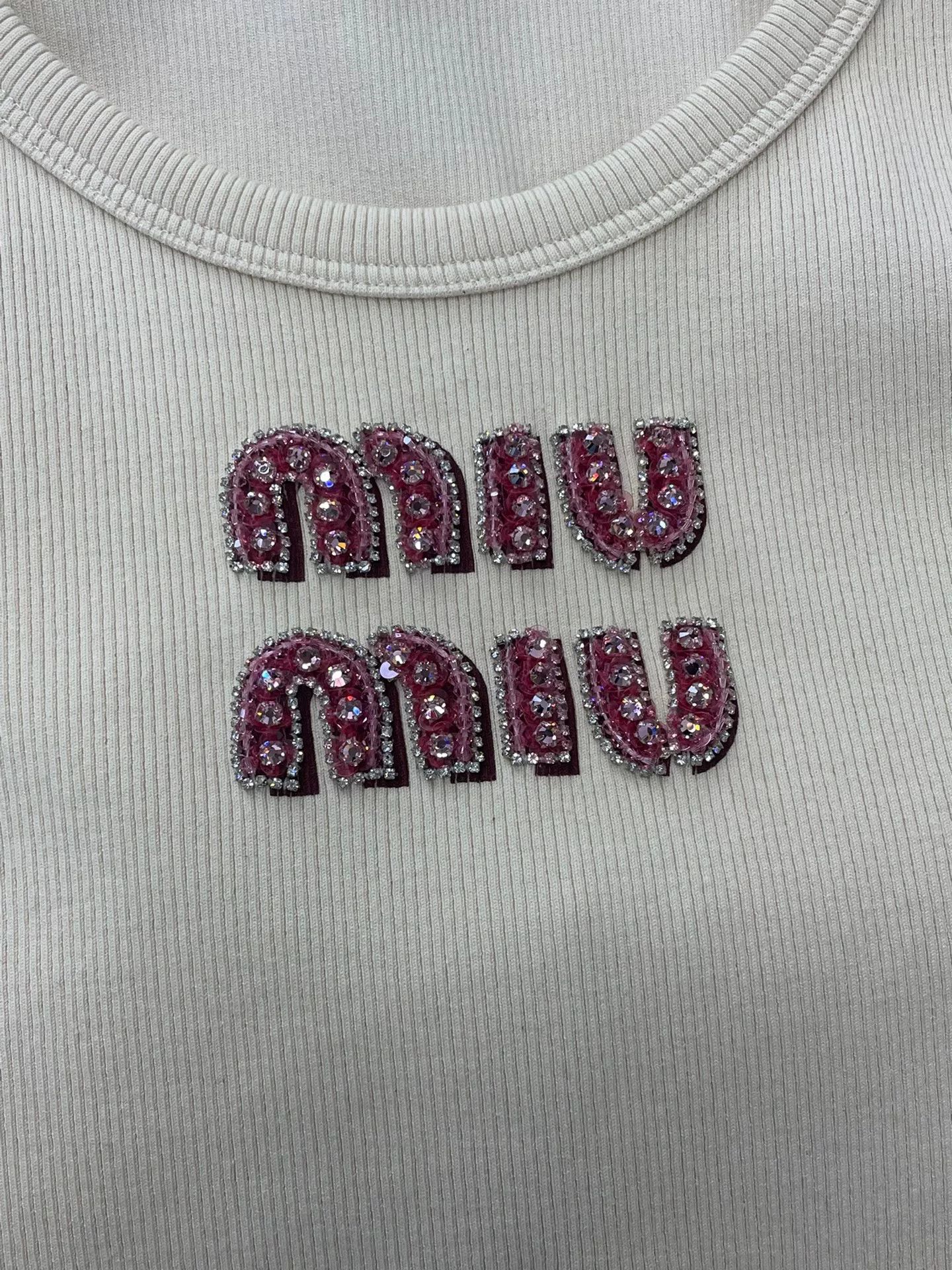 Miu Miu MiuMiu Beige Diamond Logo Knit Vest Size M / US 6-8 / IT 42-44 - 2 Thumbnail
