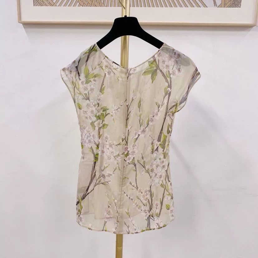 Dolce & Gabbana Dolce & Gabbana Floral Top Size M / US 6-8 / IT 42-44 - 2 Thumbnail