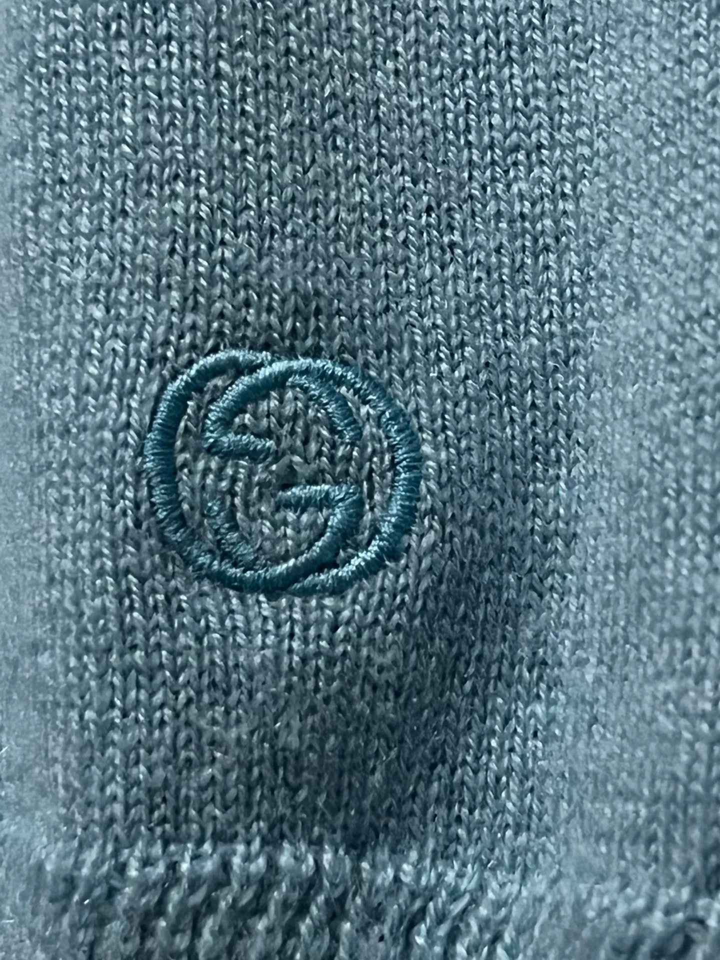 Gucci Gucci 100% Cashmere Sweater Size M / US 6-8 / IT 42-44 - 2 Thumbnail