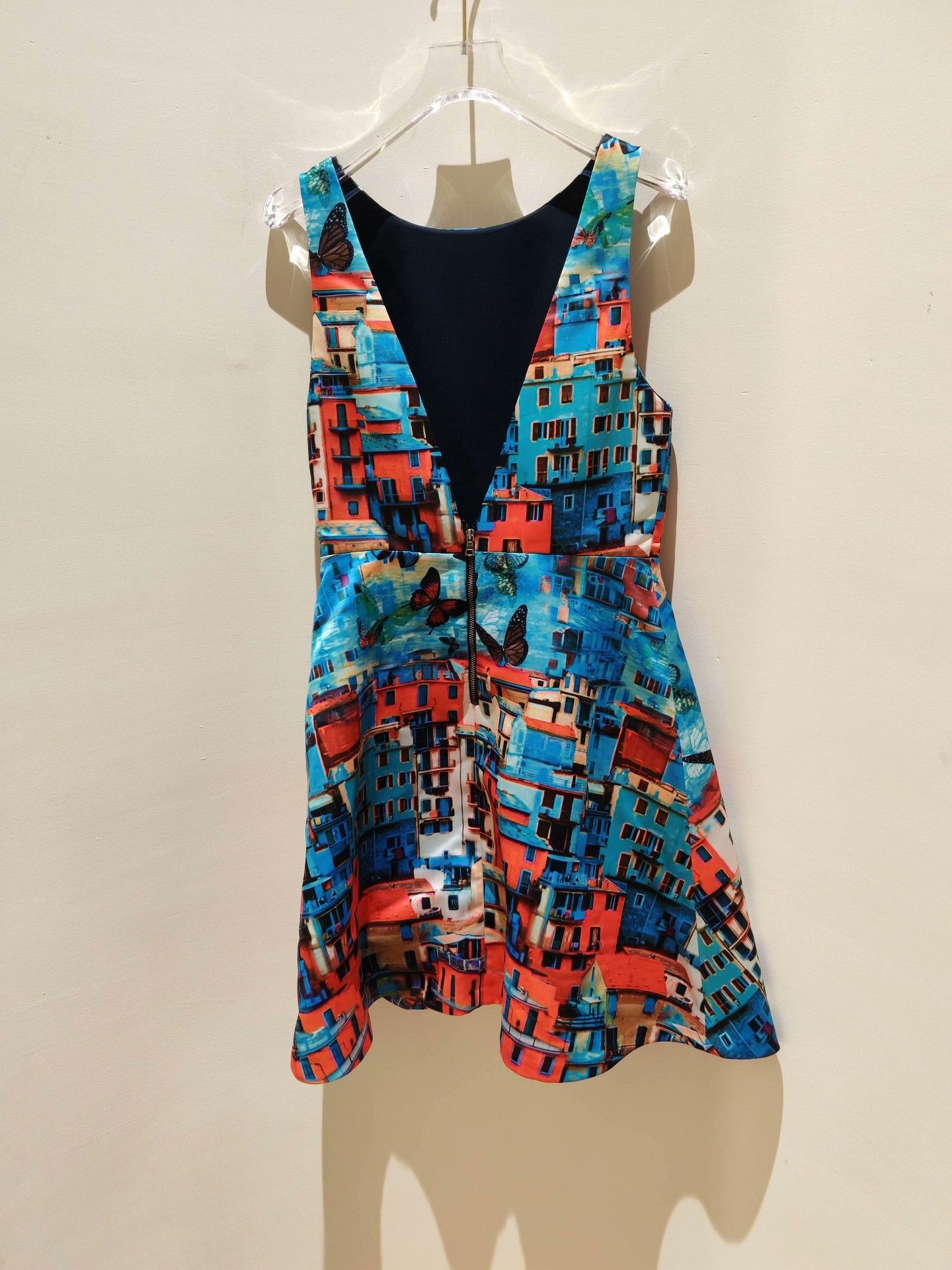 Alice + Olivia alice + olivia Butterfly Town Print Dress Size M / US 6-8 / IT 42-44 - 4 Thumbnail