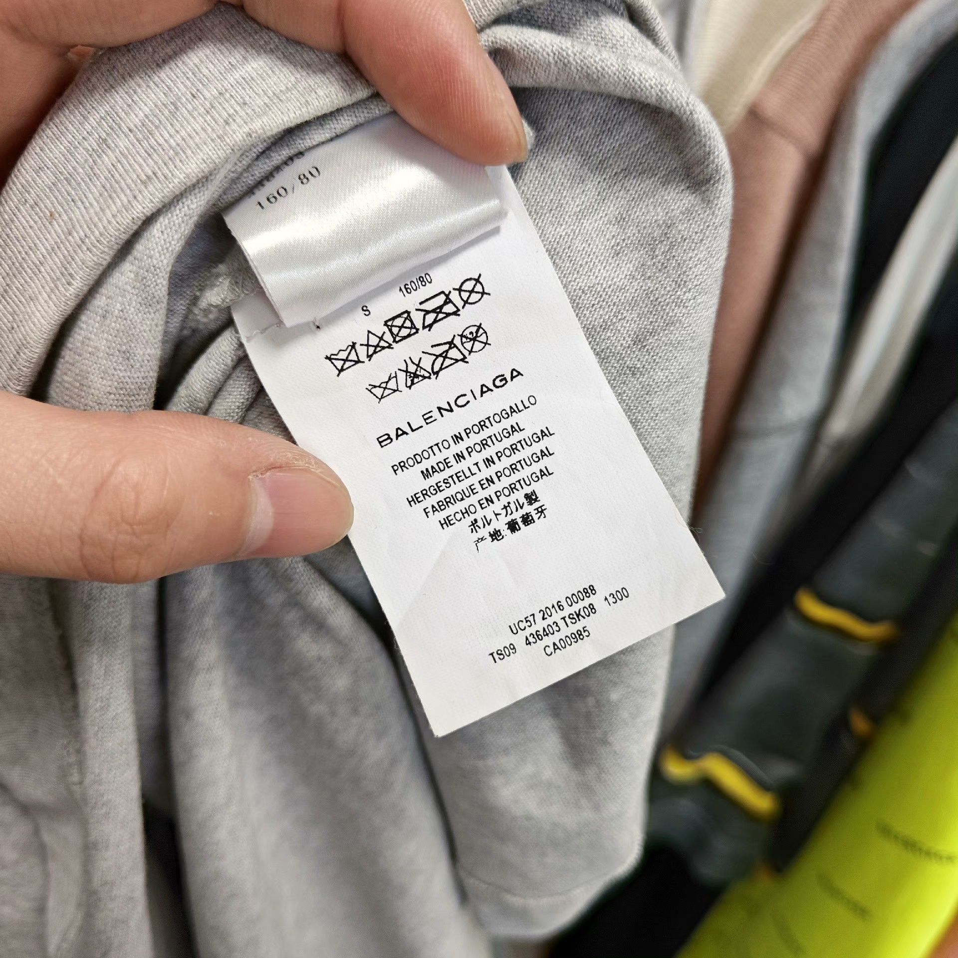 Balenciaga Balenciaga T-Shirt S Women Size S / US 4 / IT 40 - 5 Thumbnail