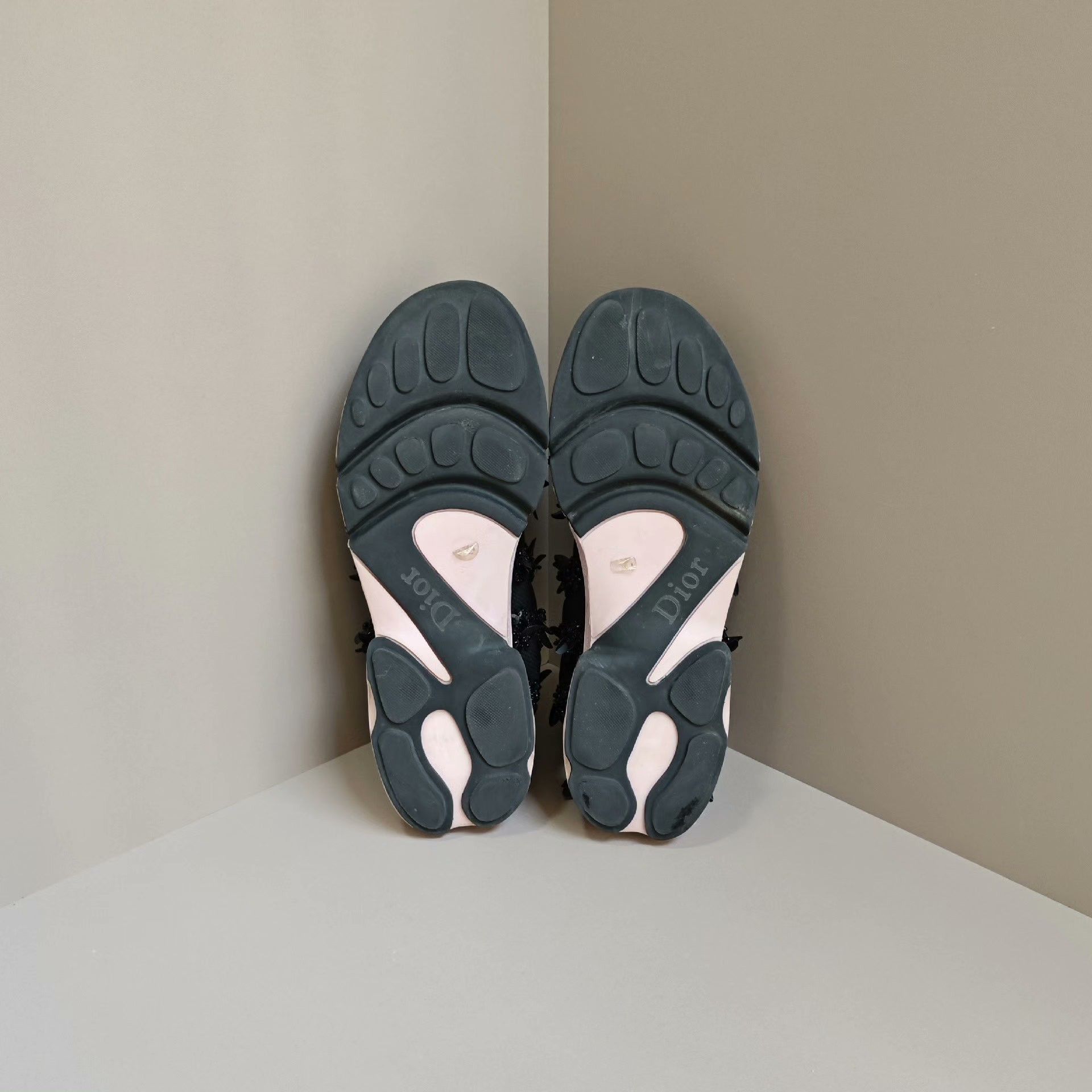 Dior Dior Lowtop Sneakers us_6 Women Size US 6 / IT 36 - 5 Thumbnail