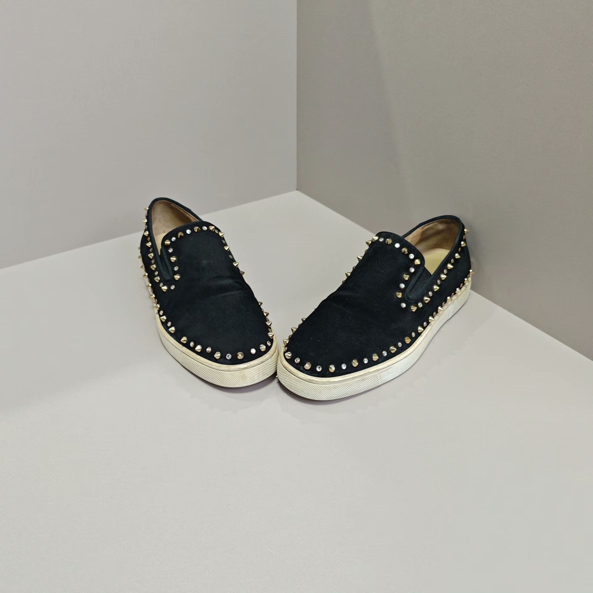 Christian Louboutin Christian Louboutin Lowtop Sneakers 6 Men Size US 6 / EU 39 - 2 Thumbnail