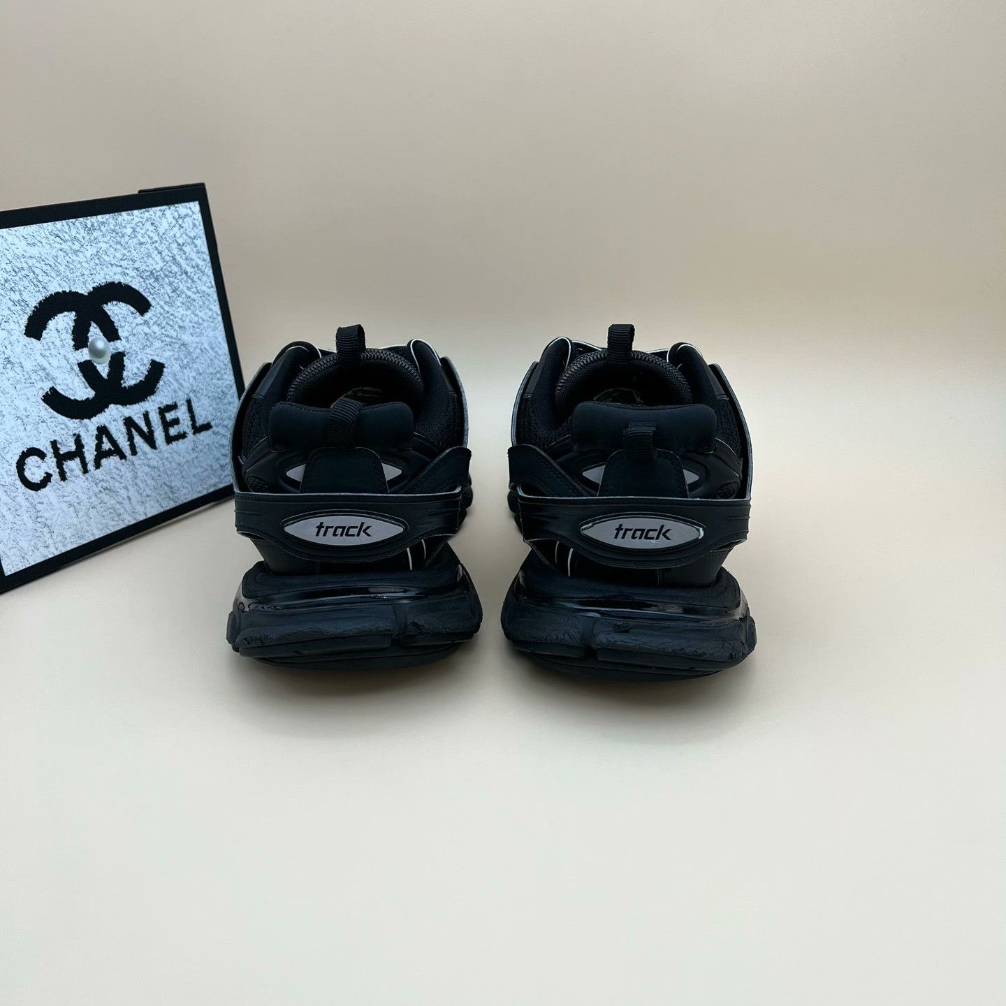 Balenciaga Balenciaga Lowtop Sneakers 12 Men Size US 12 / EU 45 - 3 Thumbnail
