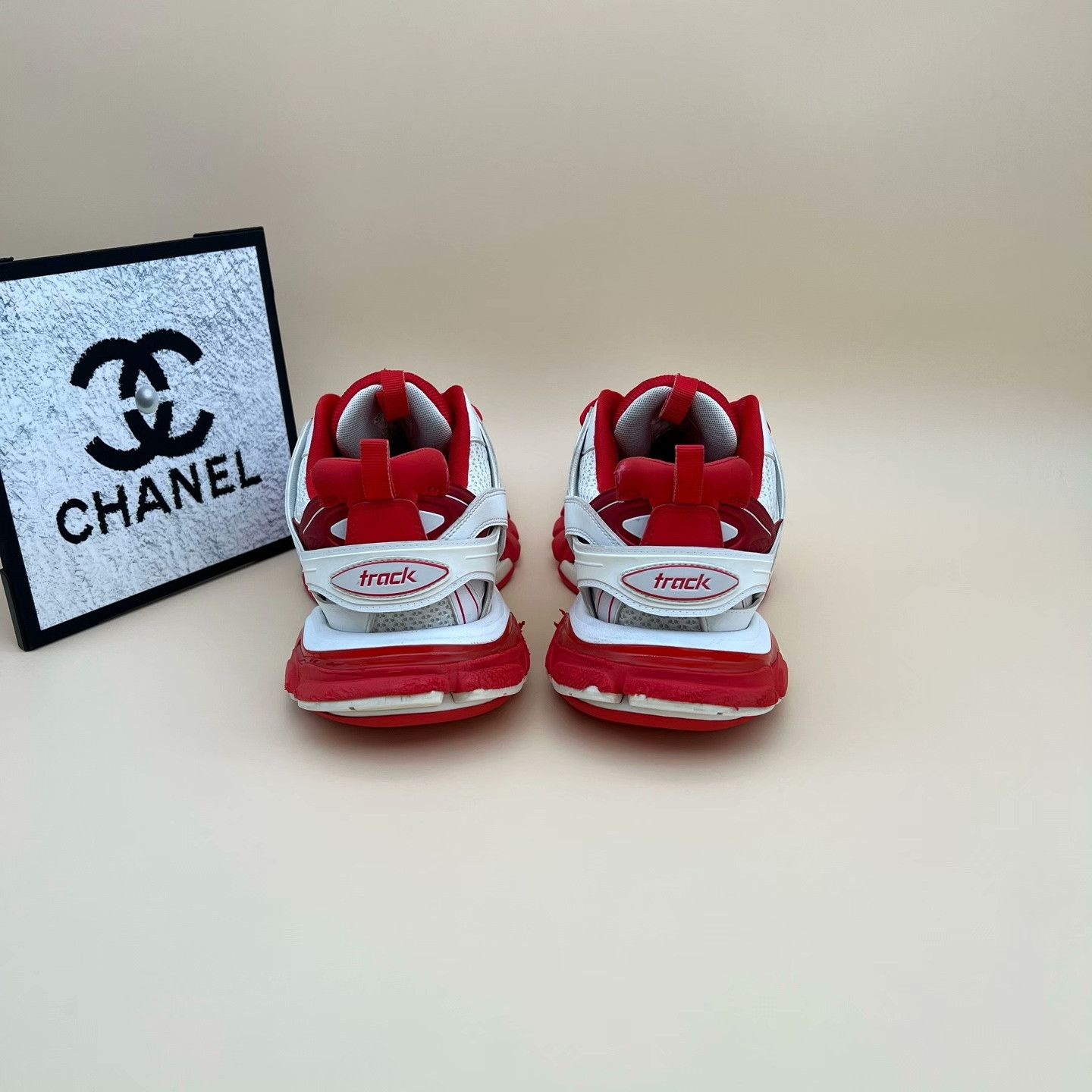 Balenciaga Balenciaga Red Lowtop Sneakers 10 Men Size US 10 / EU 43 - 3 Thumbnail