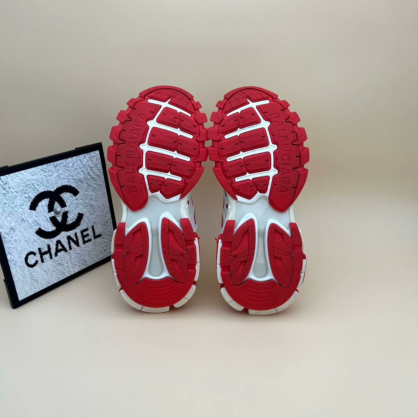 Balenciaga Balenciaga Red Lowtop Sneakers 10 Men Size US 10 / EU 43 - 5 Thumbnail