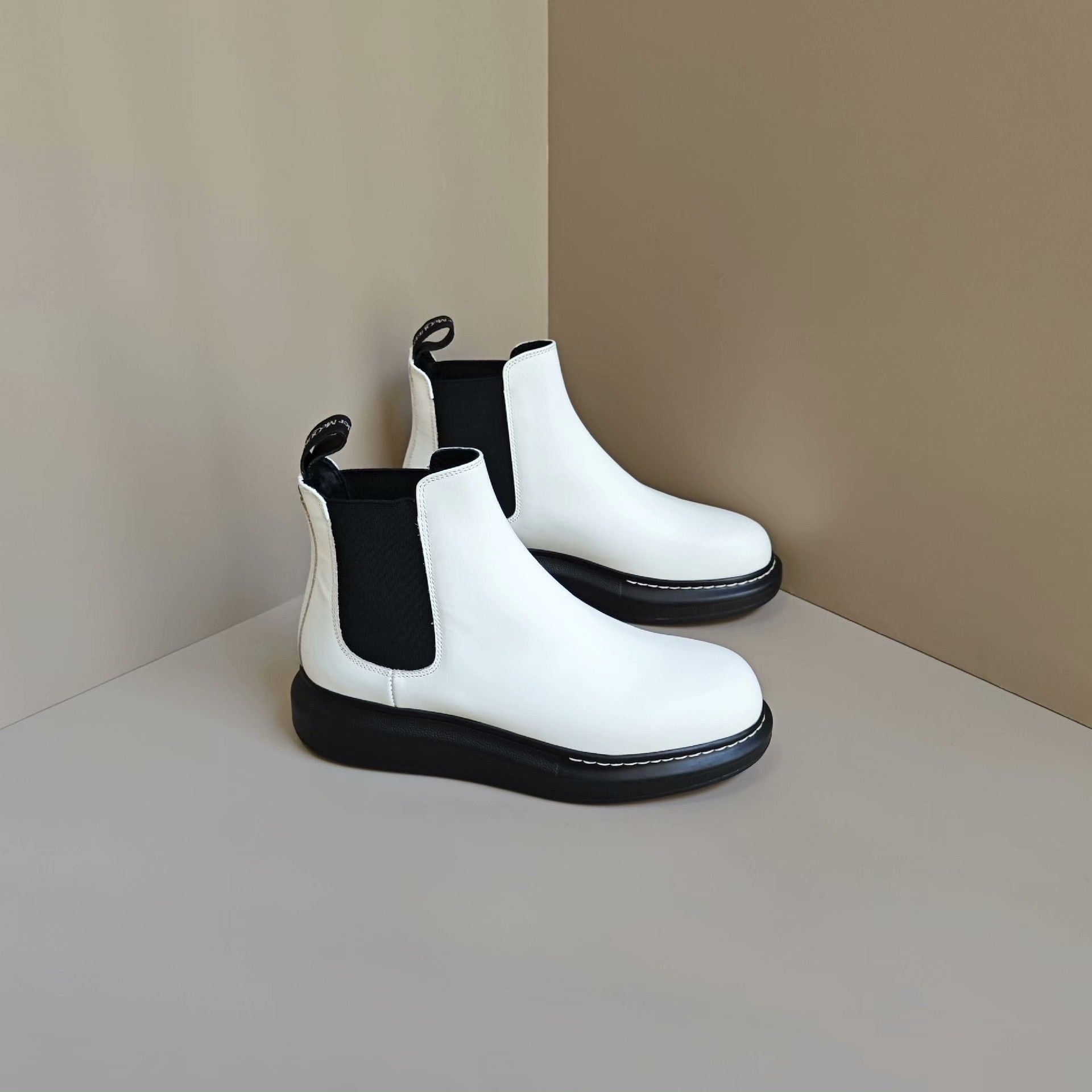 Alexander McQueen Alexander McQueen White Boots us_7 Women Size US 7 / IT 37 - 4 Thumbnail