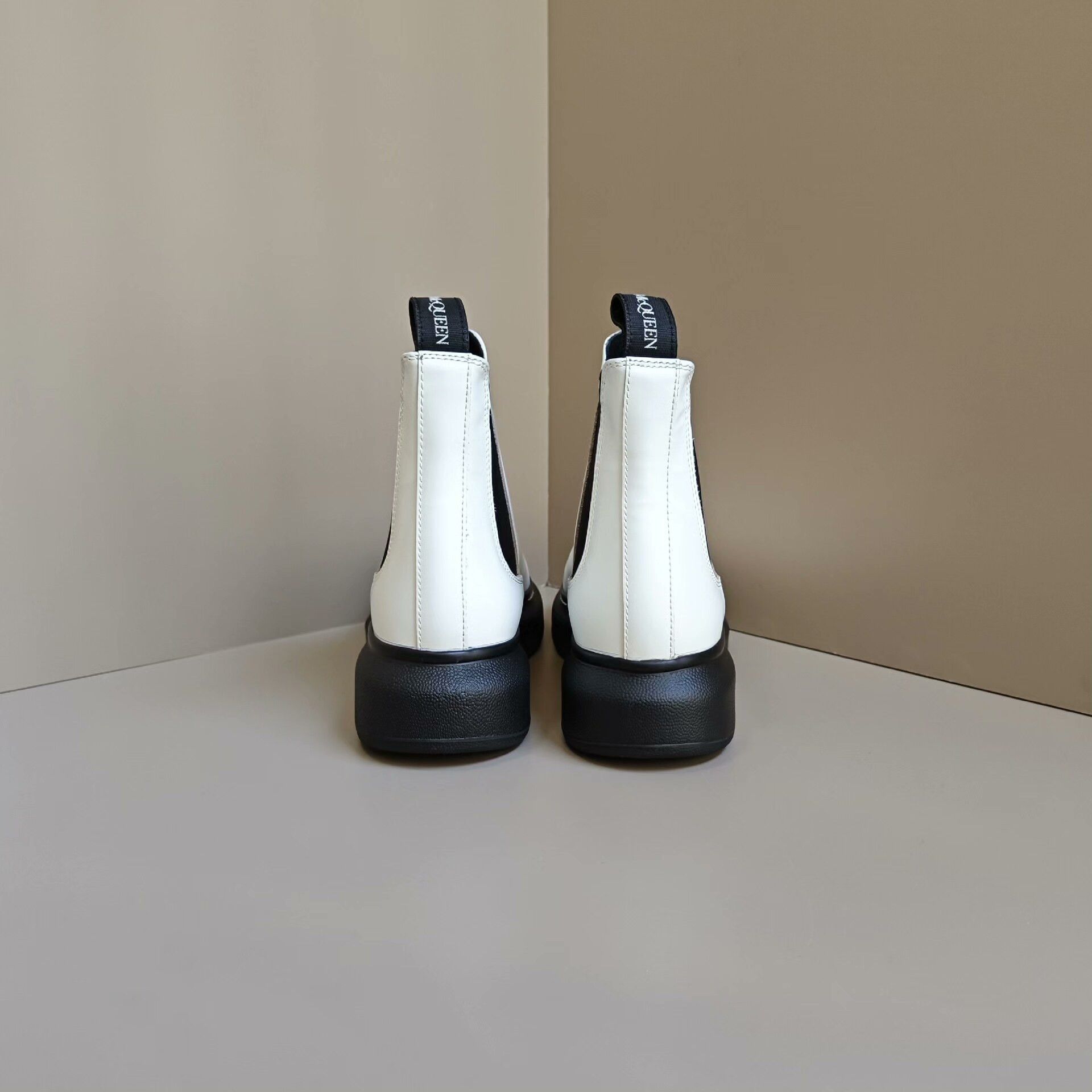 Alexander McQueen Alexander McQueen White Boots us_7 Women Size US 7 / IT 37 - 3 Thumbnail