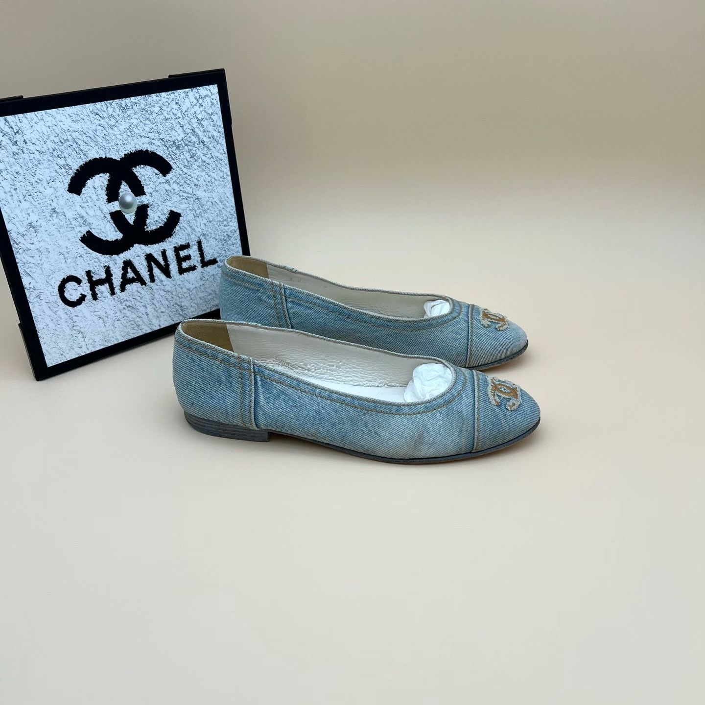 Chanel Chanel Casual Denim Lowtop Sneakers us_7 Women Size US 7 / IT 37 - 4 Thumbnail