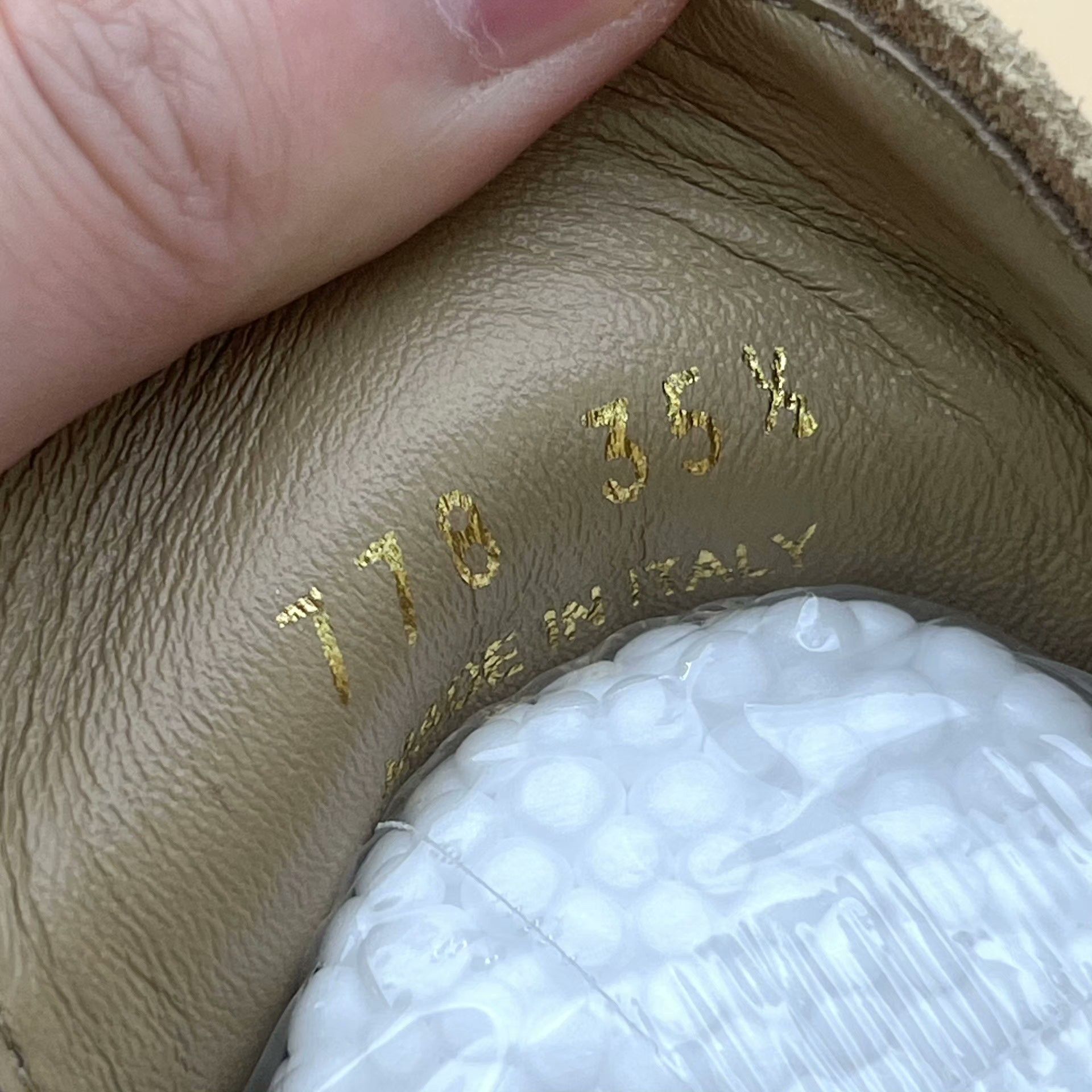Prada Prada Gold Sandals us_5 Women Size US 5 / IT 35 - 6 Thumbnail