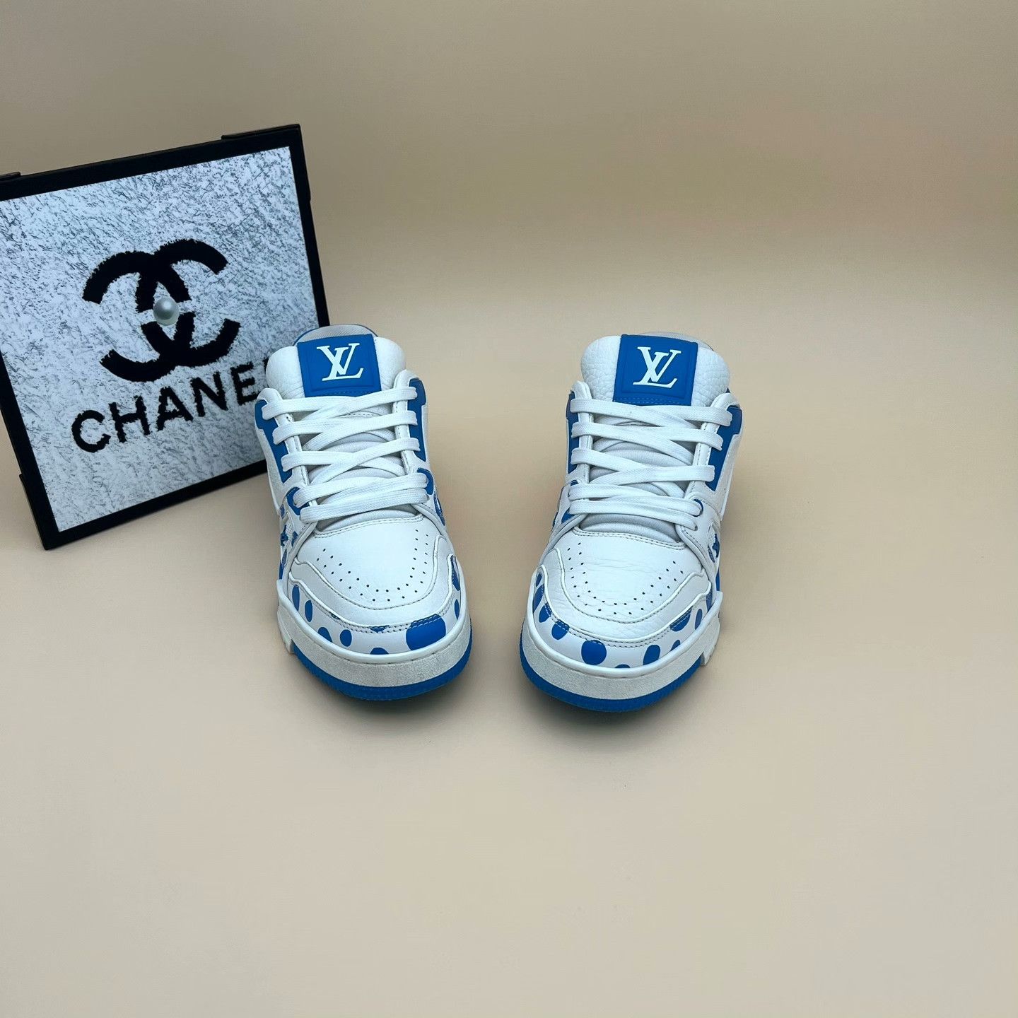 Louis Vuitton Louis Vuitton Training Blue Lowtop Sneakers us_5 Women Size US 5 / IT 35 - 2 Thumbnail