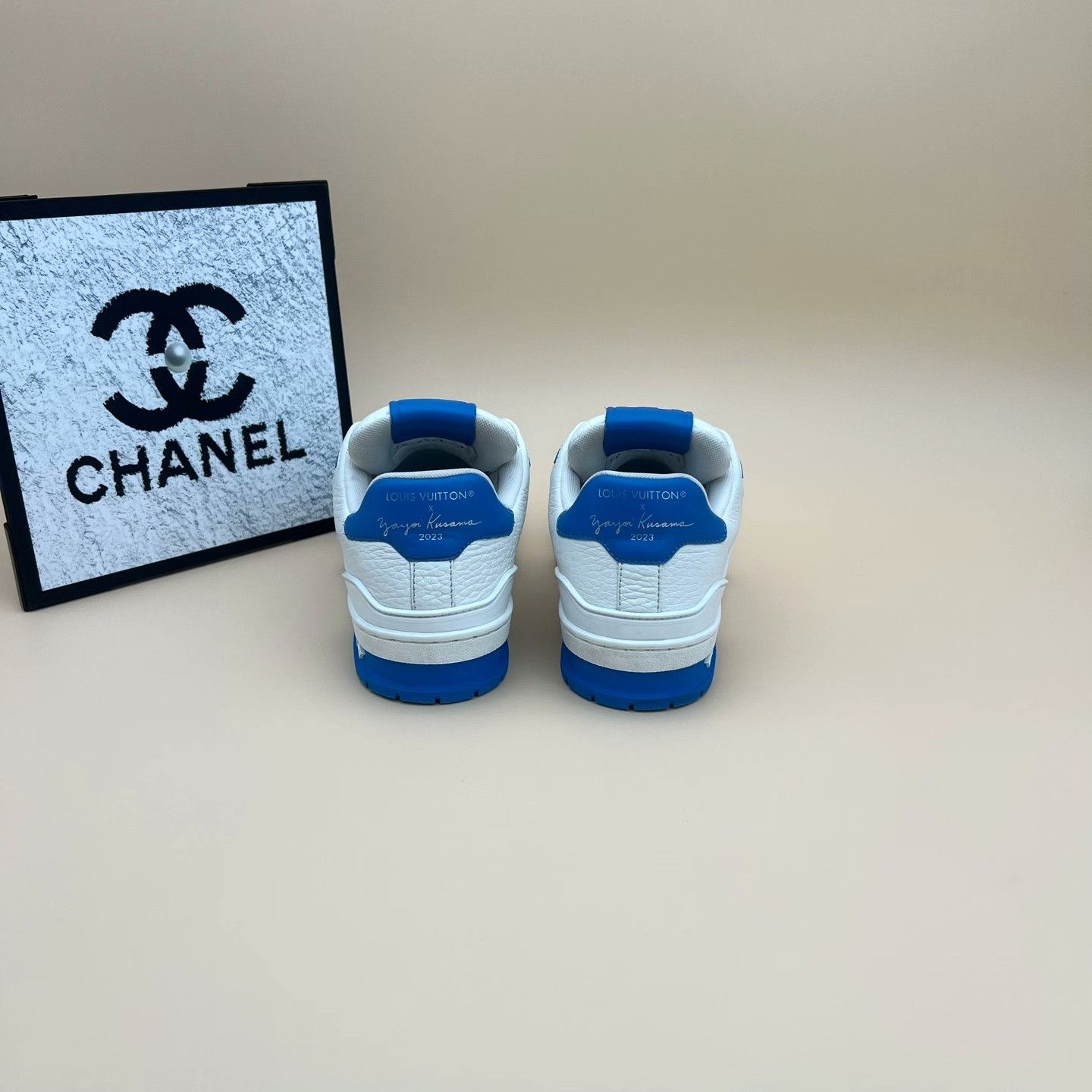 Louis Vuitton Louis Vuitton Training Blue Lowtop Sneakers us_5 Women Size US 5 / IT 35 - 3 Thumbnail