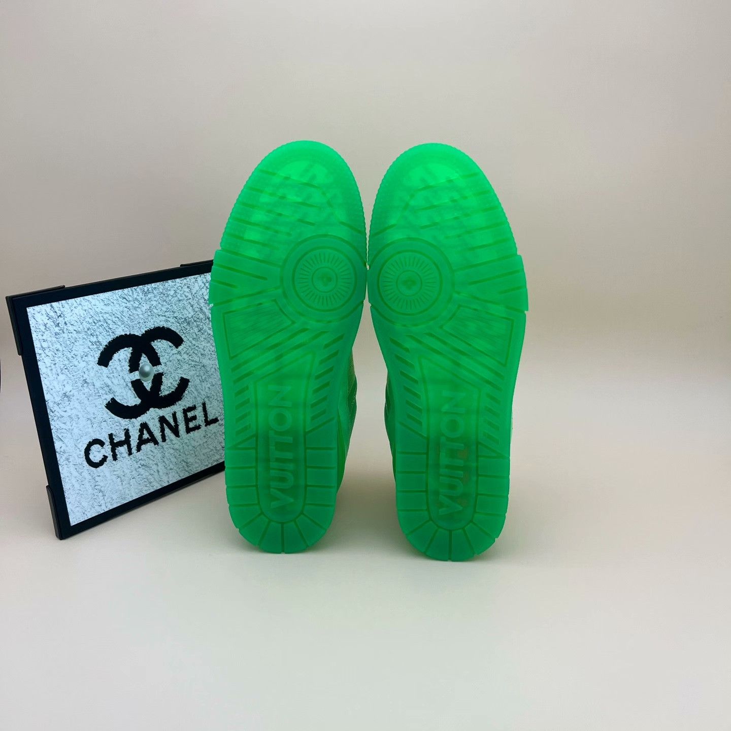 Louis Vuitton Louis Vuitton Training Green Lowtop Sneakers 10 Men Size US 10 / EU 43 - 5 Thumbnail