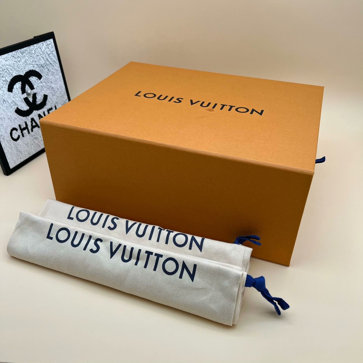 Louis Vuitton Louis Vuitton Training Gold Lowtop Sneakers 8 Men Size US 8 / EU 41 - 6 Thumbnail