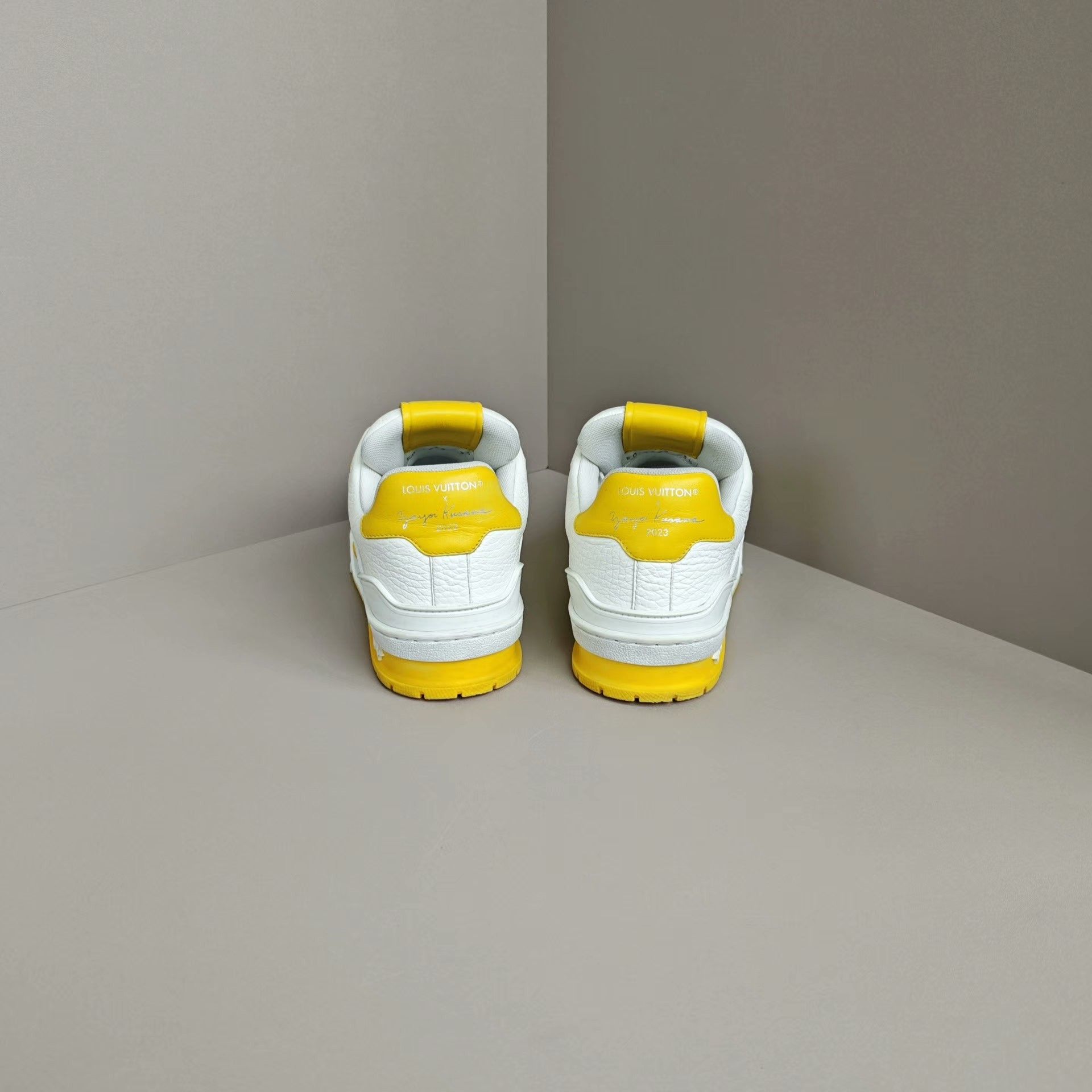Louis Vuitton Louis Vuitton Training Yellow Lowtop Sneakers us_7 Women Size US 7 / IT 37 - 3 Thumbnail