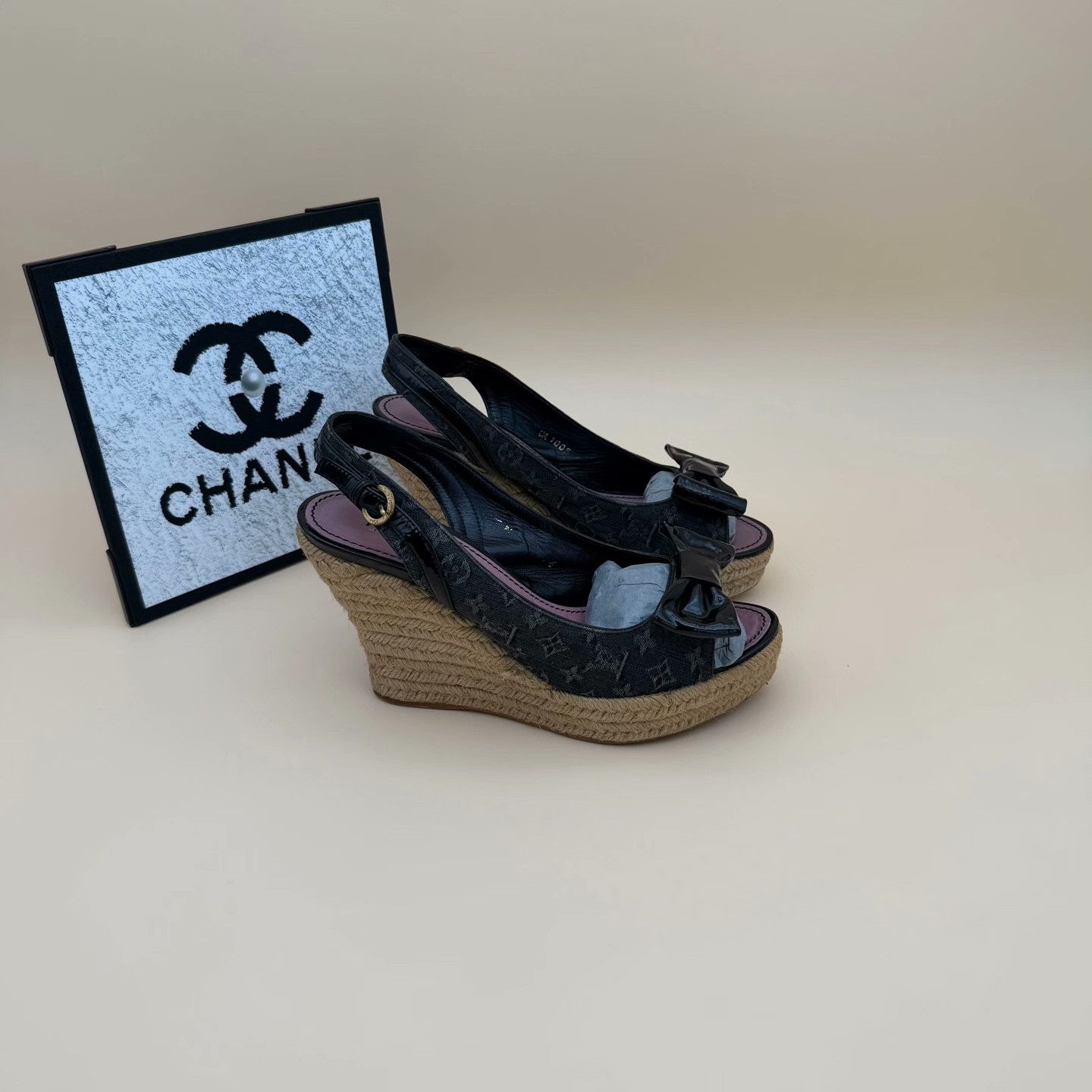 Louis Vuitton Louis Vuitton Sandals us_7 Women Size US 7 / IT 37 - 4 Thumbnail